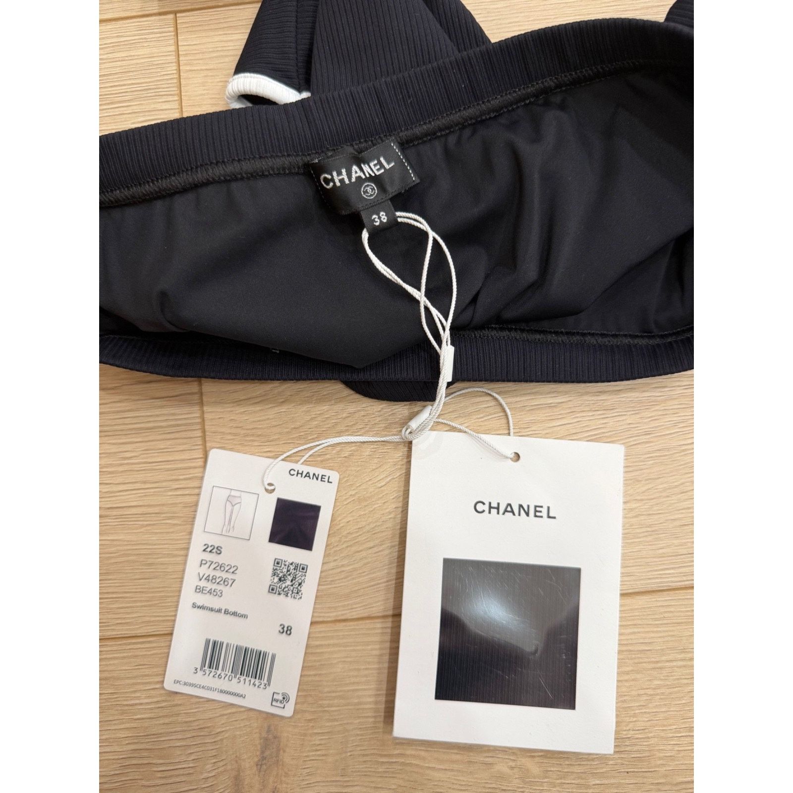 Chanel Chanel 22S Black White Crystal CC Logo Bikini Swimsuit 38 Size S / US 4 / IT 40 - 15 Thumbnail