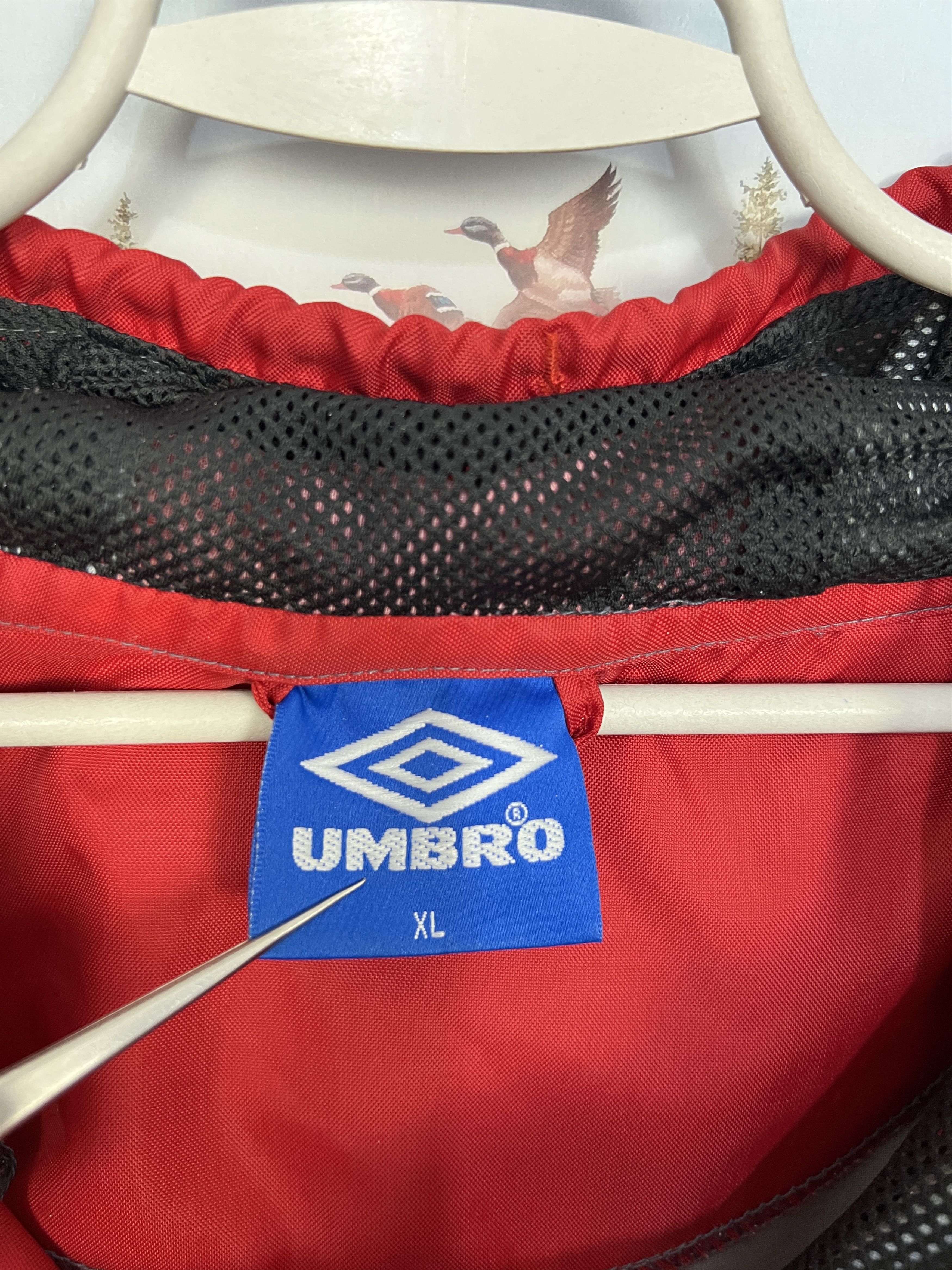 Umbro Manchester United Football Jacket Soccer Hooded Track Size US XL / EU 56 / 4 - 8 Thumbnail