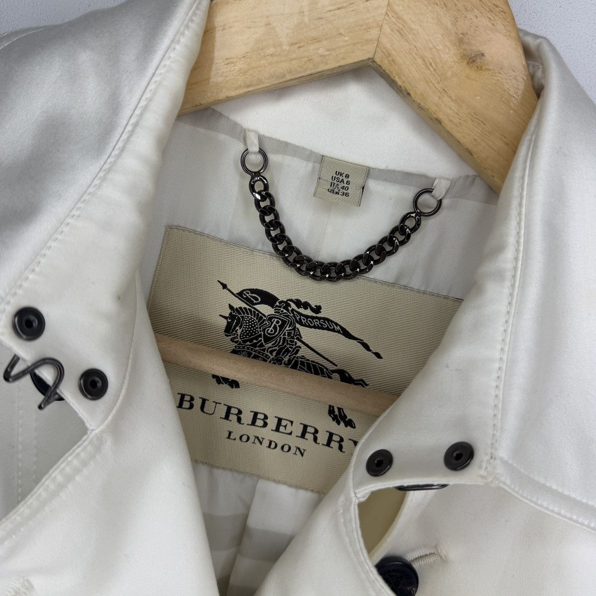 Burberry Burberry Coat Ecru White Belted Avant Garde Double Breasted Size S / US 4 / IT 40 - 6 Thumbnail