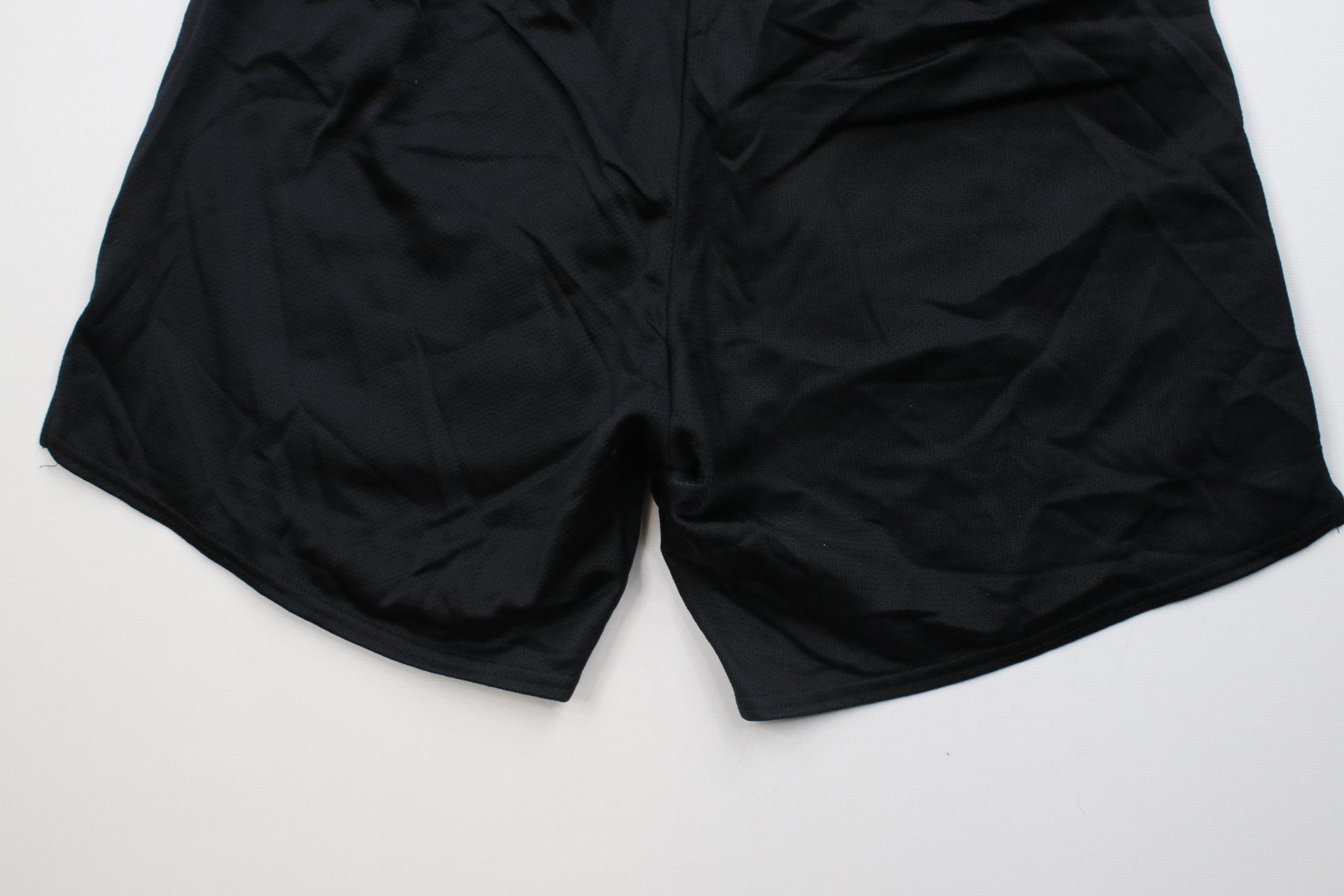 Vintage Vintage 90s Streetwear Knee Mesh Shorts Black Nylon USA Size US 32 / EU 48 - 8 Thumbnail
