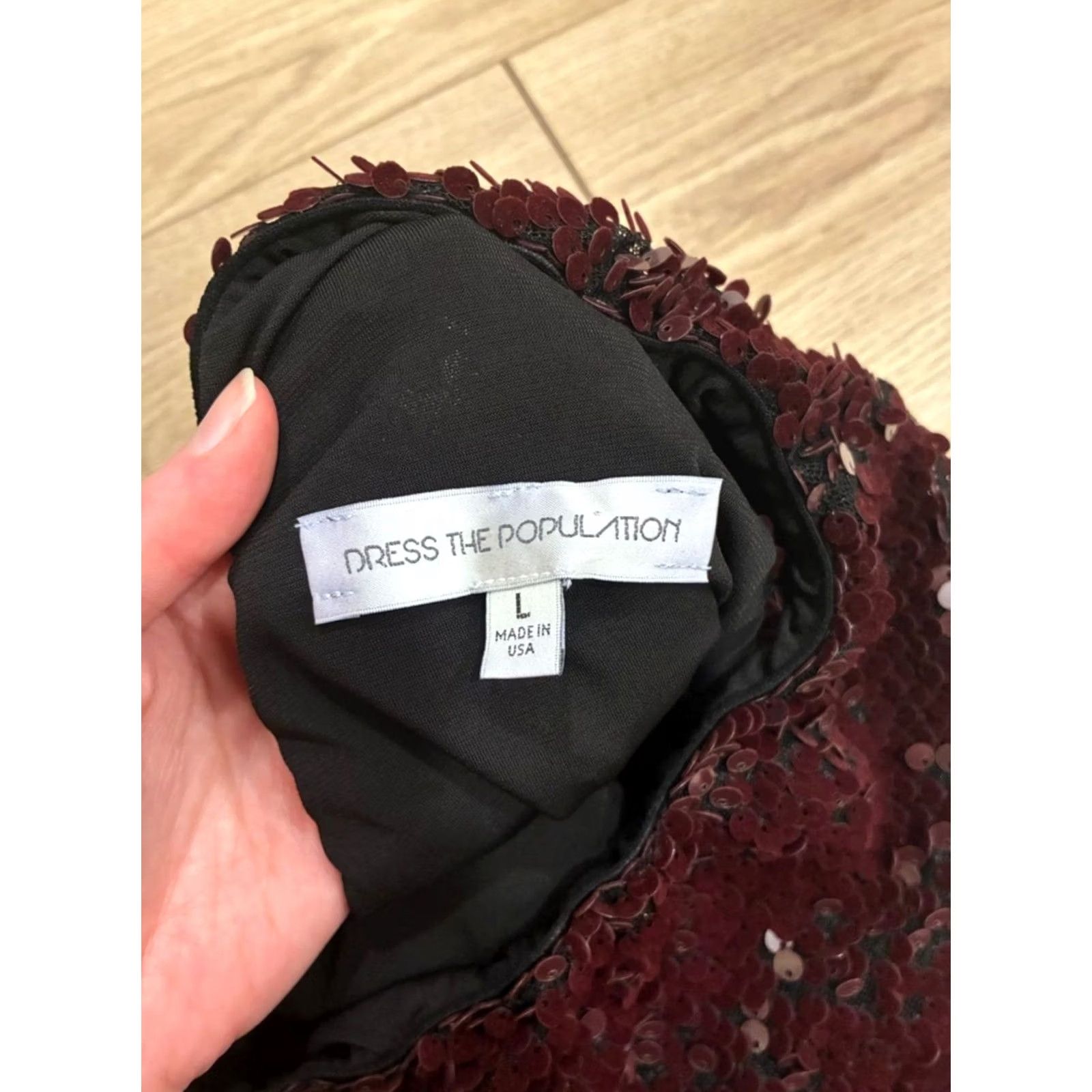 Dress the Population Dress the Population Marcella Velvet Sequin Dress Burgundy L Women Midi Sequin Dress the Population Womens L Burgundy Velvet Sequin Dress Size L / US 10 / IT 46 - 6 Thumbnail