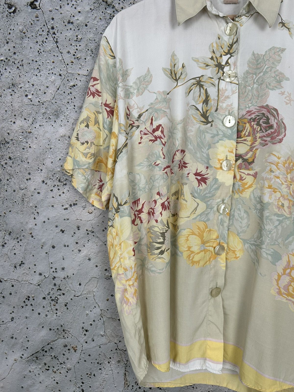 Vintage Vintage Viscose Floral Shirt 90s Avant Garde Grunge Punk Size US L / EU 52-54 / 3 - 4 Thumbnail