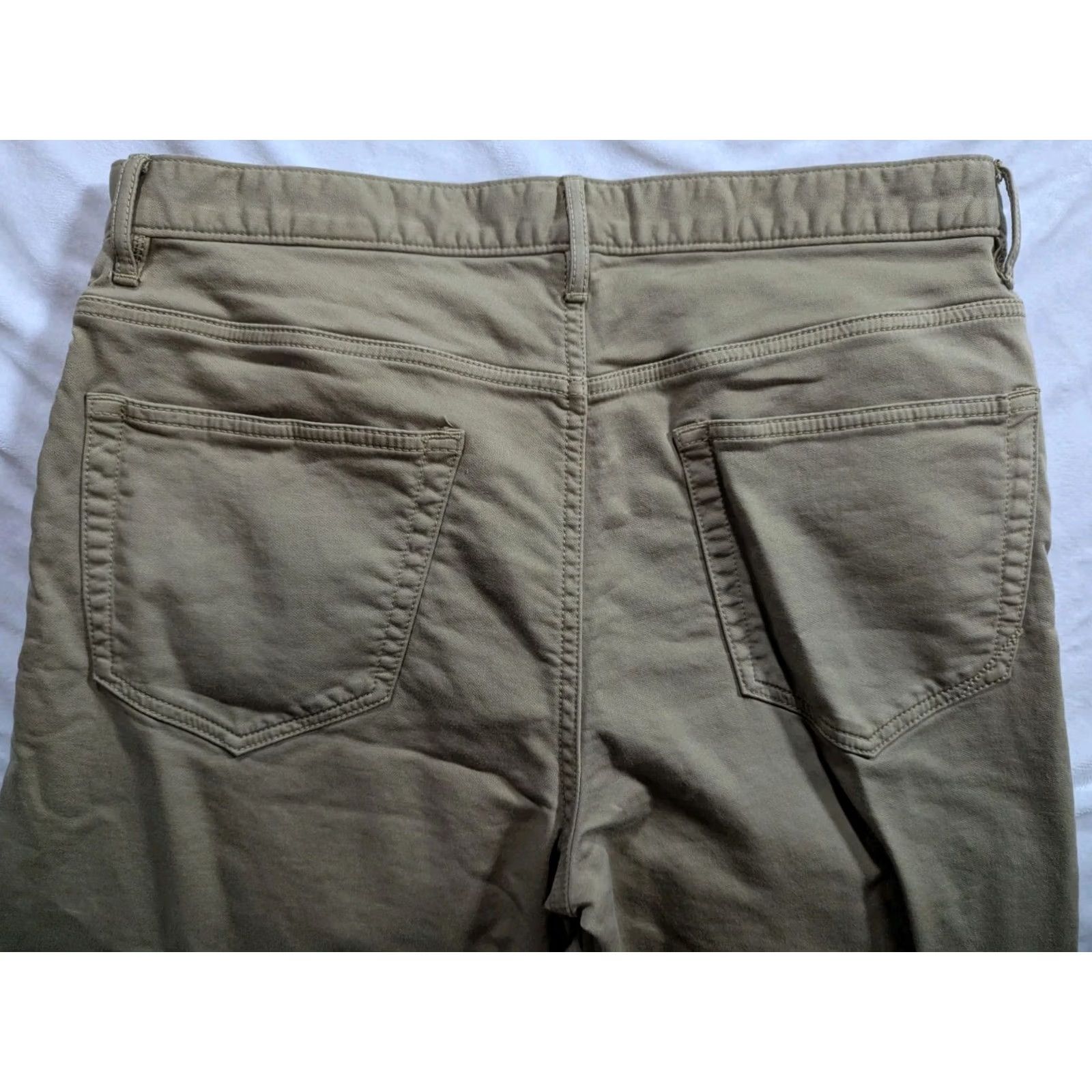 Quince Quince Mens Pants 32x34 Tan Khaki Traveler 5 Pocket Stretch EUC Jeans Be beige 33 Inseam Details: Travel Mens Regular Front Flat Pocket Stretch] Size US 32 / EU 48 - 5 Thumbnail