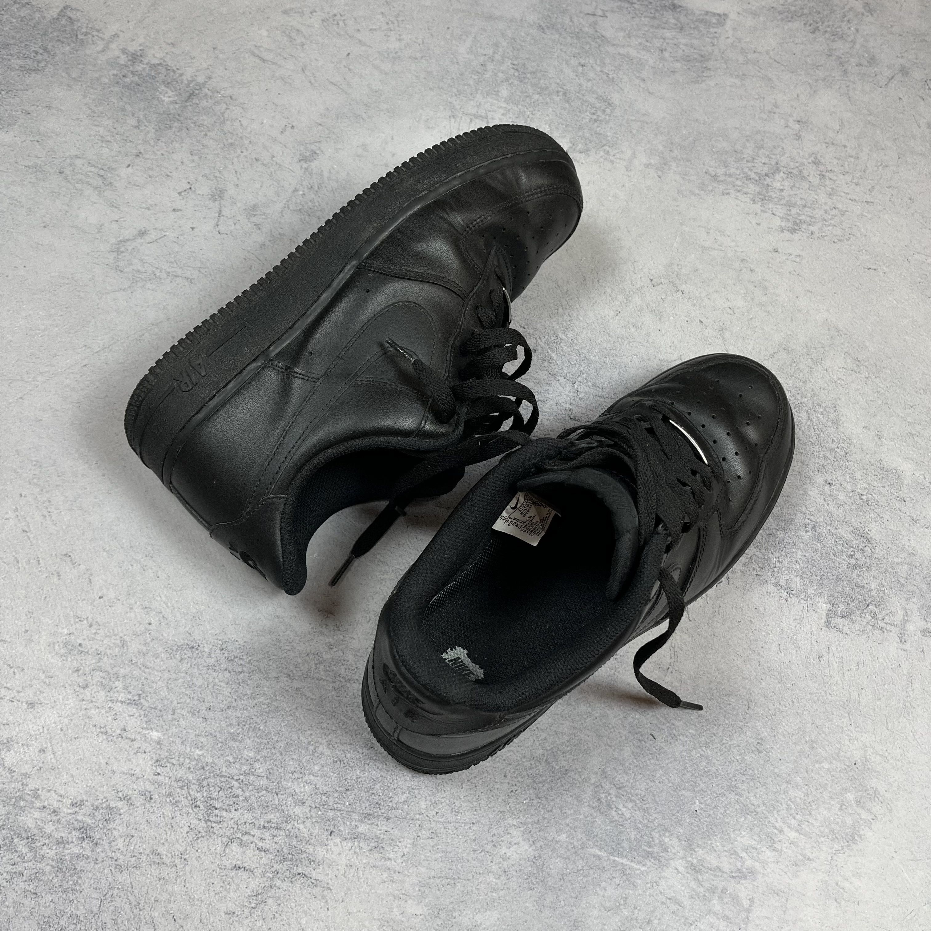 Nike Nike Air Force 1 Black Low Top Sneakers Size 44 Size US 11 / EU 44 - 10 Thumbnail