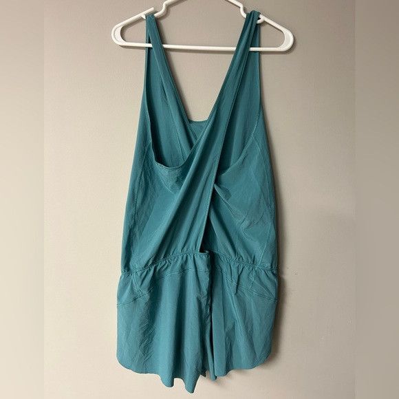 Lululemon Lululemon Turquoise Sea Chase Me Romper Size 32" / US 10 / IT 46 - 3 Thumbnail