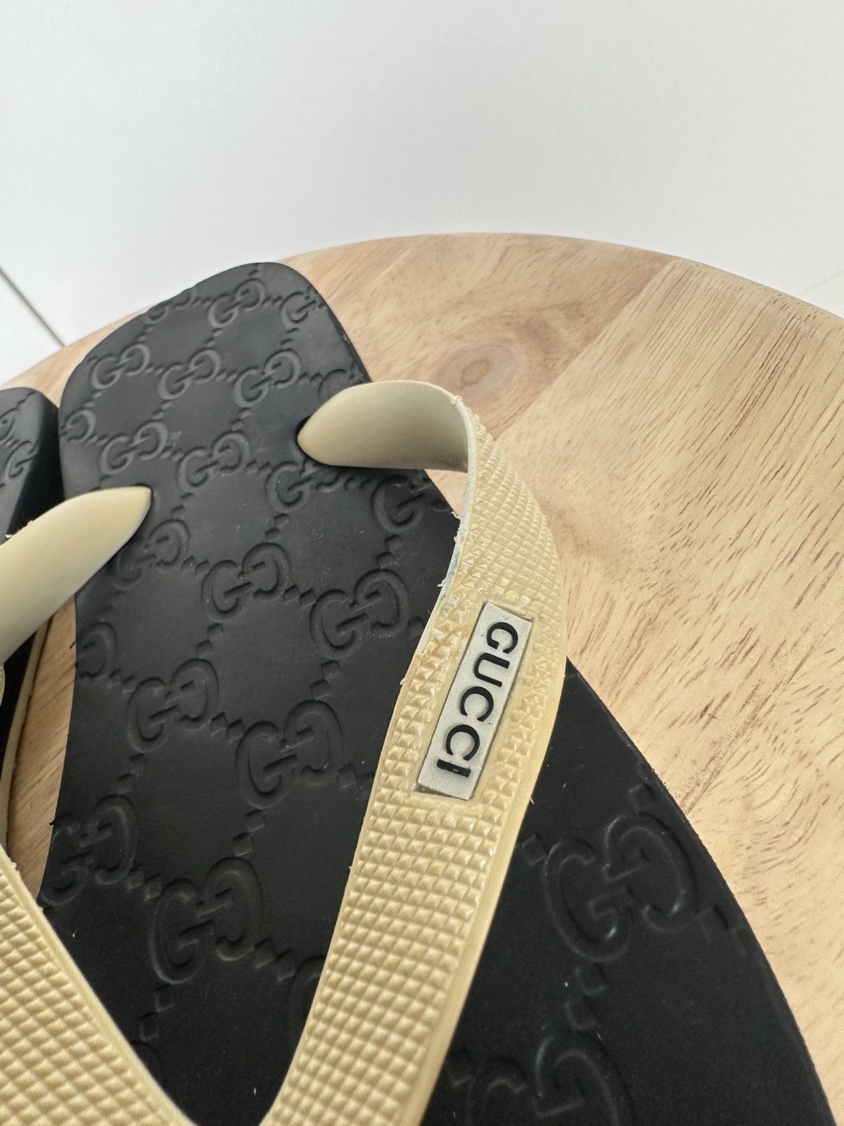 Gucci Gucci Thong Sandal designer luxury monogram Size US 5 / EU 37 - 3 Thumbnail