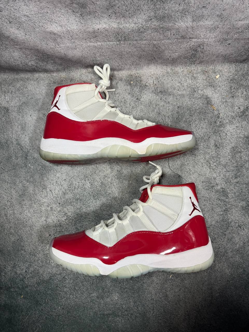 Jordan Brand Size 12 | Jordan 11 Cherry No Box | Pre-Owned Size US 12 / EU 45 - 10 Thumbnail