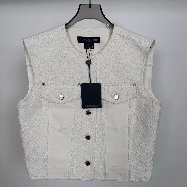 Louis Vuitton Louis Vuitton vest Size XS / US 0-2 / IT 36-38 - 1 Thumbnail