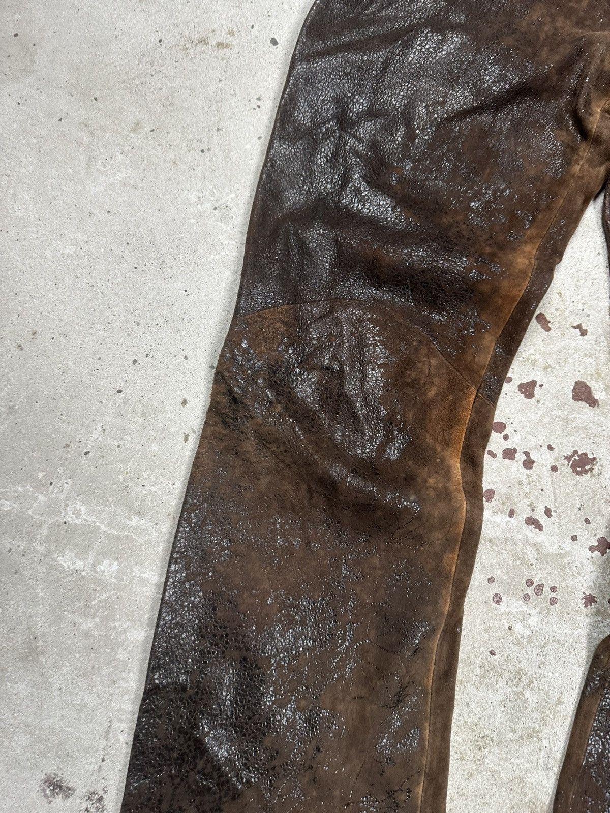 Roberto Cavalli AW2000 Roberto Cavalli Brown Leather Eroded Burnt Pants Size US 30 / EU 46 - 6 Thumbnail