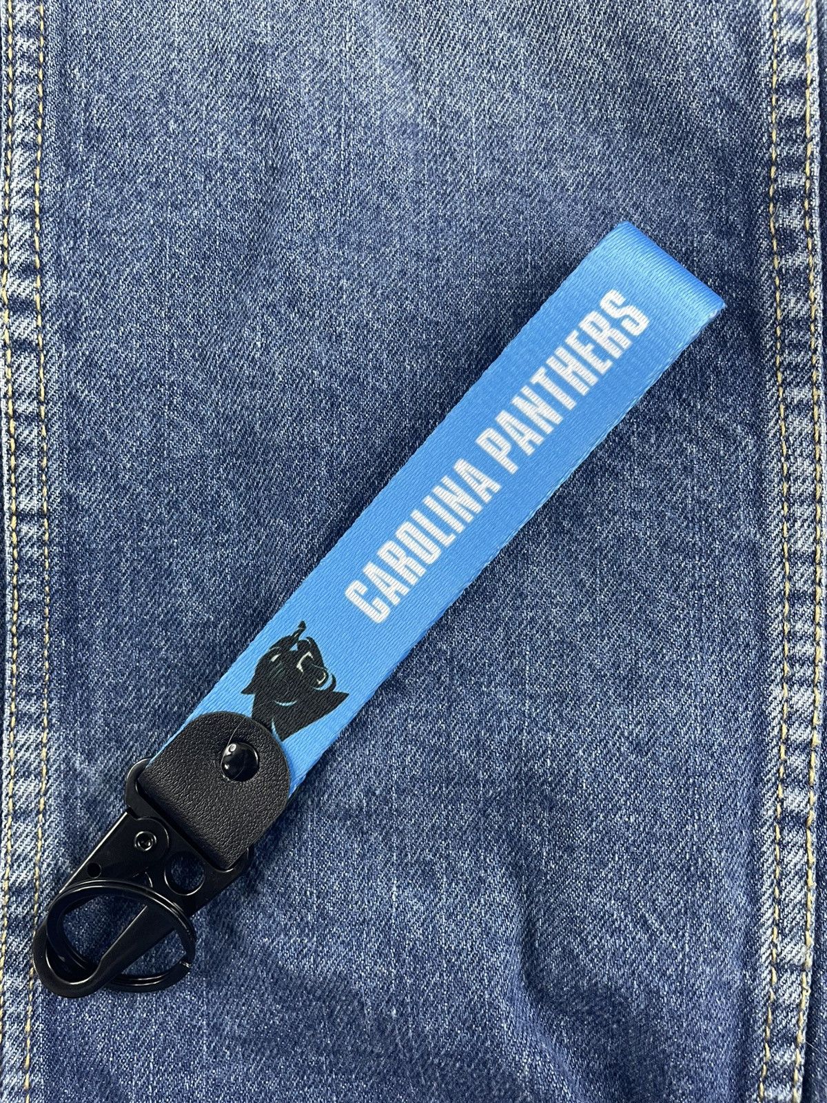 Other Carolina Panthers Keychain Size ONE SIZE - 1 Thumbnail