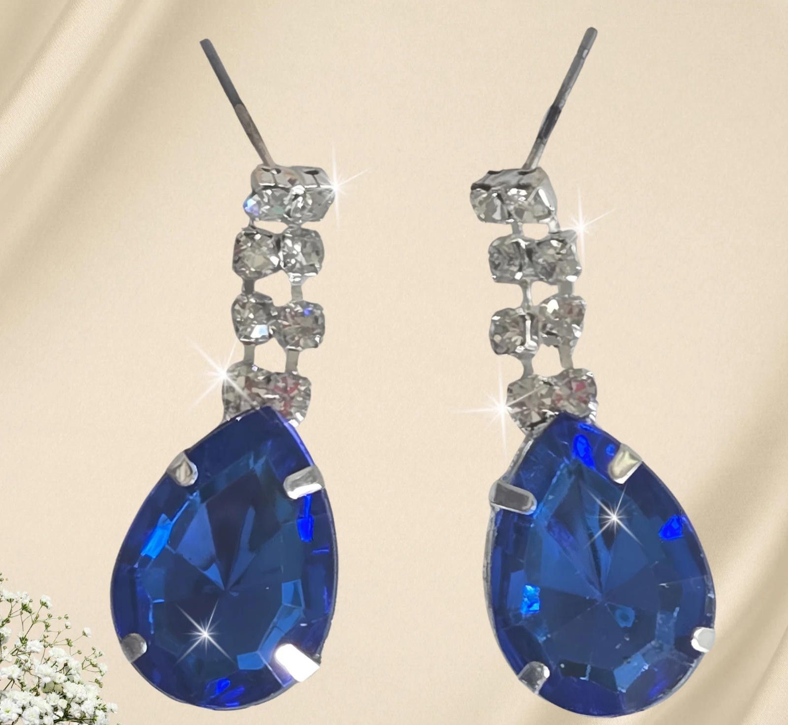 Other Blue Stone Rhinestone Earrings Silver Tone 1.25” Jewelry Size ONE SIZE - 1 Thumbnail