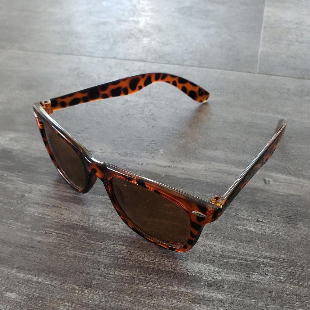 Designer Chocolate Animal Print Classic Sunglasses Size ONE SIZE - 1 Thumbnail