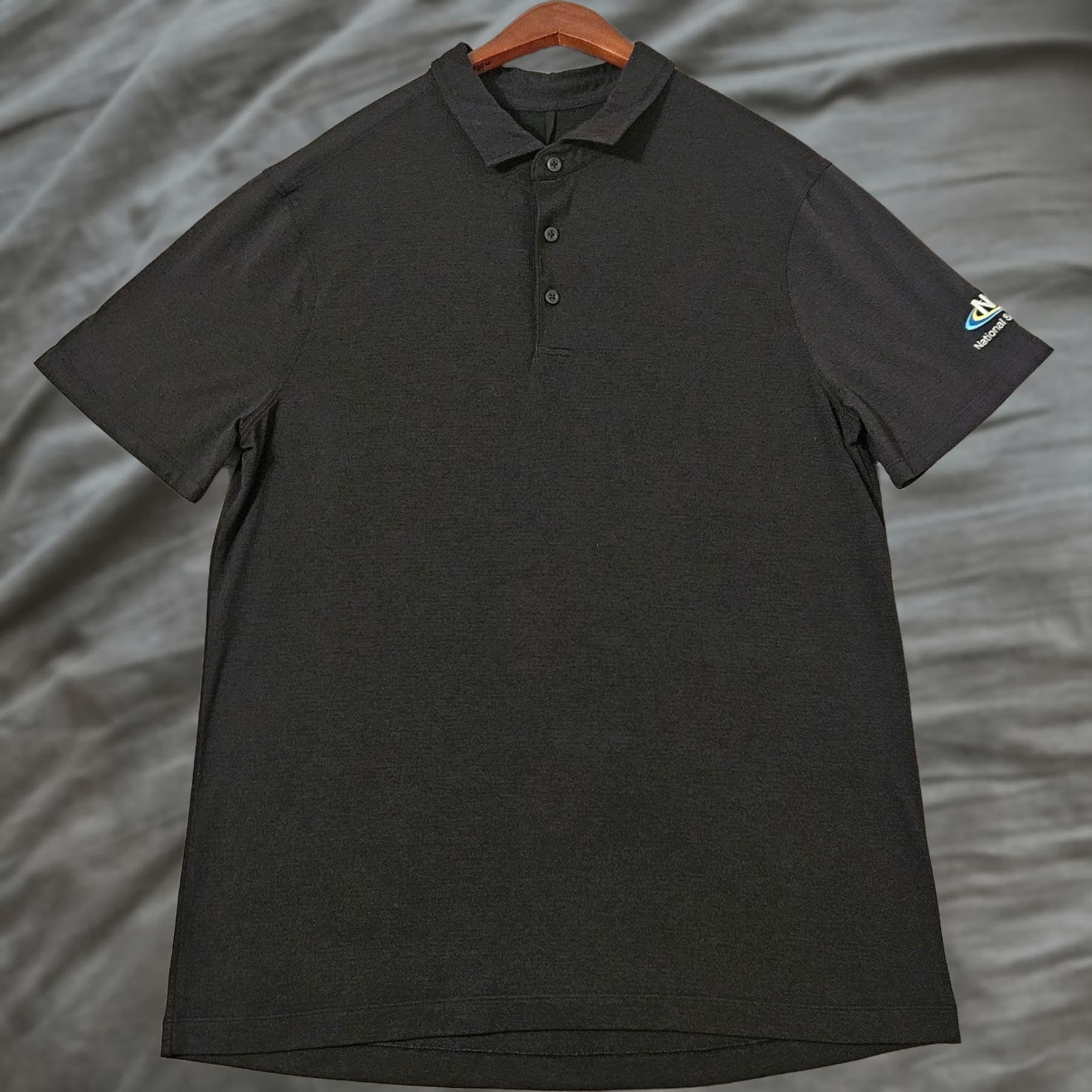 Lululemon Lululemon Black Short Sleeve Polo Shirt Men's Large NSA National Service Shirt Size US L / EU 52-54 / 3 - 1 Thumbnail