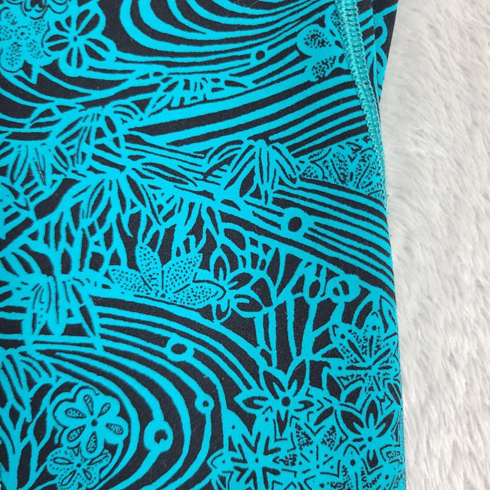 Lululemon Lululemon Women's 2 In Movement Cropped Leggings Teal & Blac Size 26" / US 2 / IT 38 - 2 Thumbnail