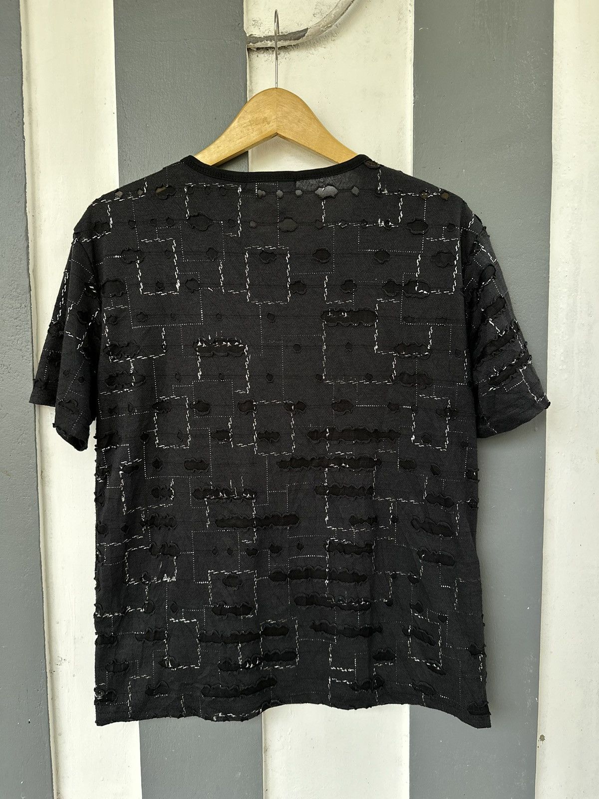 Beauty Beast CRAZY DISTRESSED PUNK STYLED LUO LAN NA TSHIRT Size US M / EU 48-50 / 2 - 4 Thumbnail