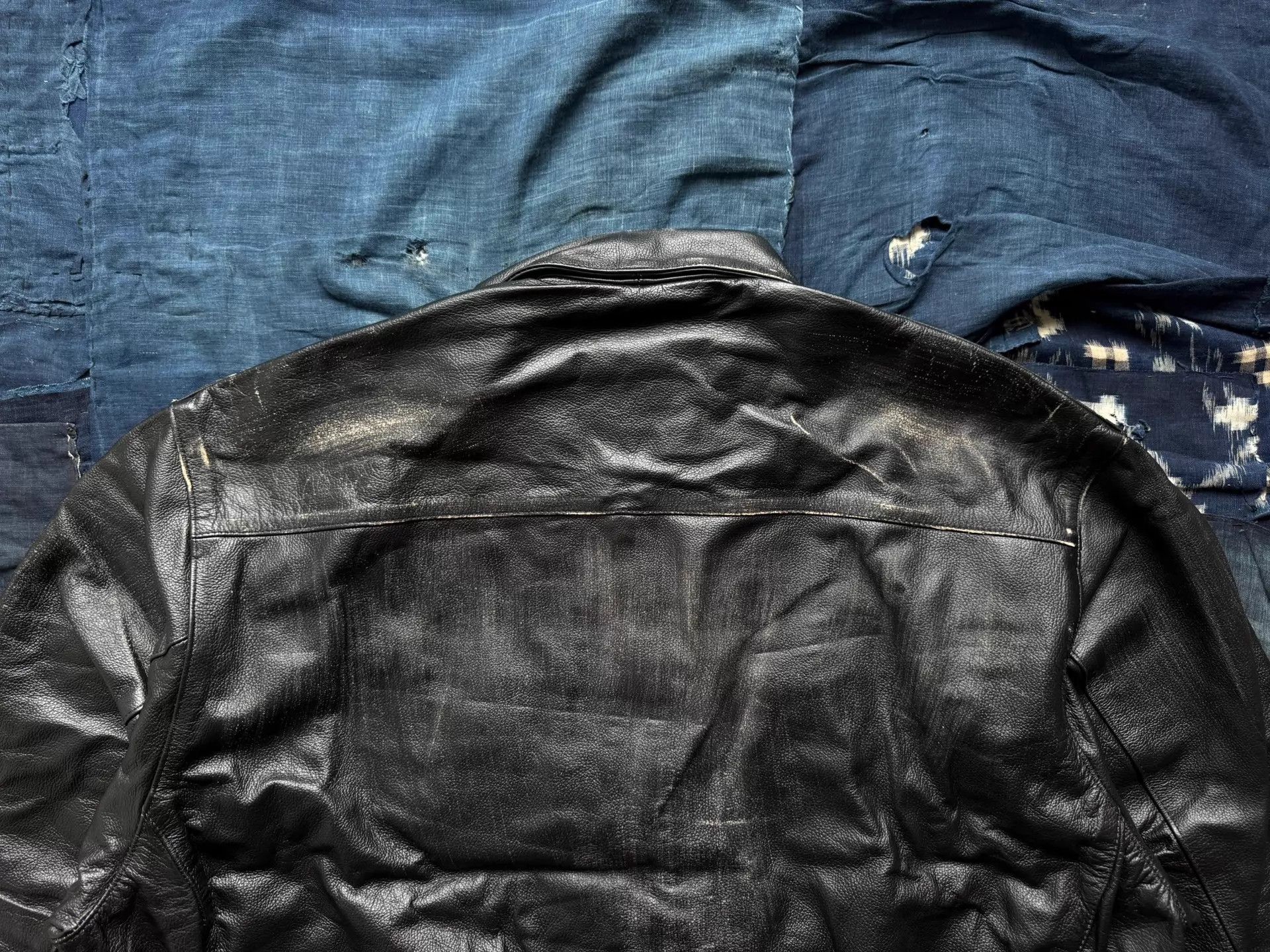 Madness MADNESS Distressed Cowhide A2 Aviator Jacket Black XL Size US XL / EU 56 / 4 - 5 Thumbnail