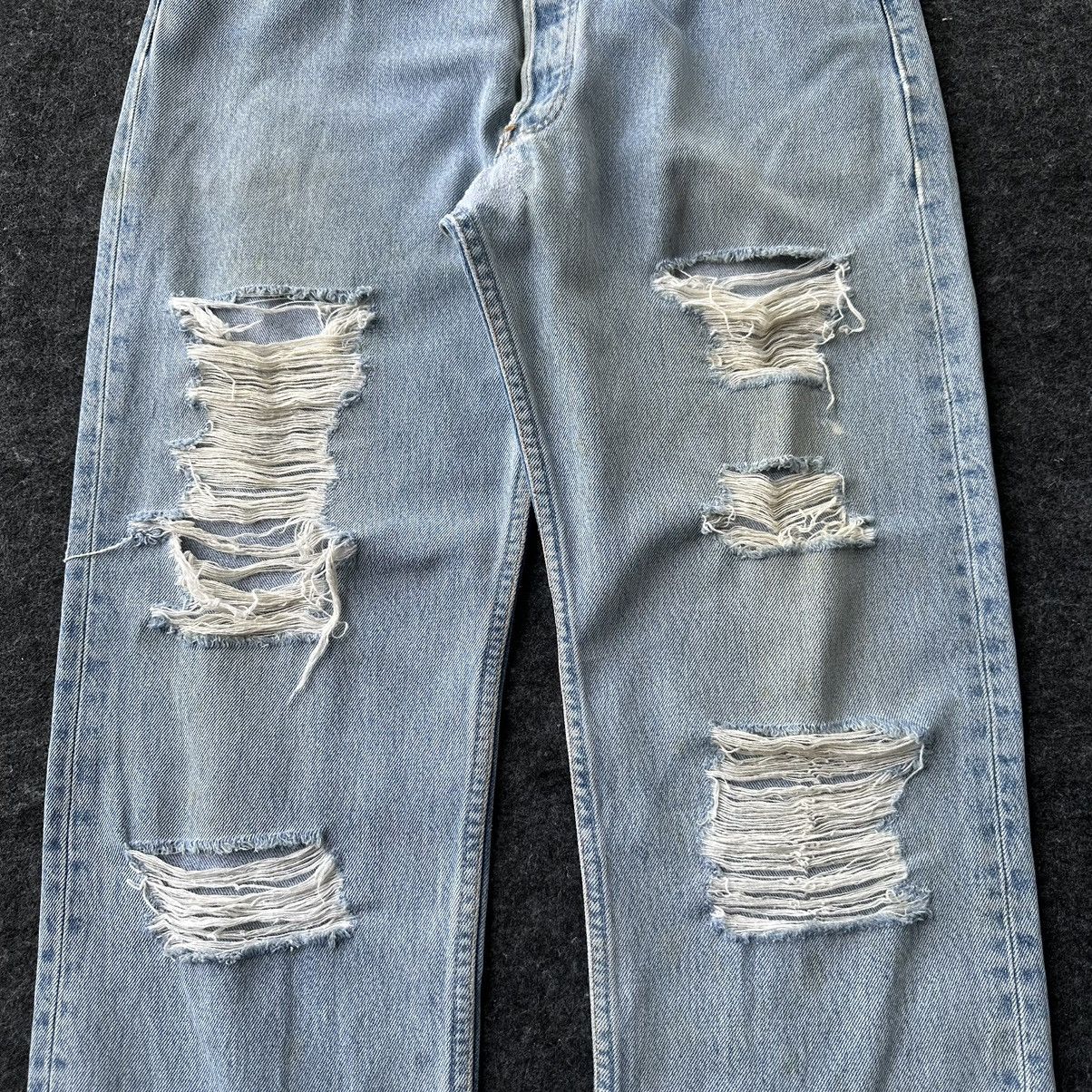 Levi's Vintage Levis 501 Distressed Denim 33x31 D682 Size US 33 - 2 Thumbnail