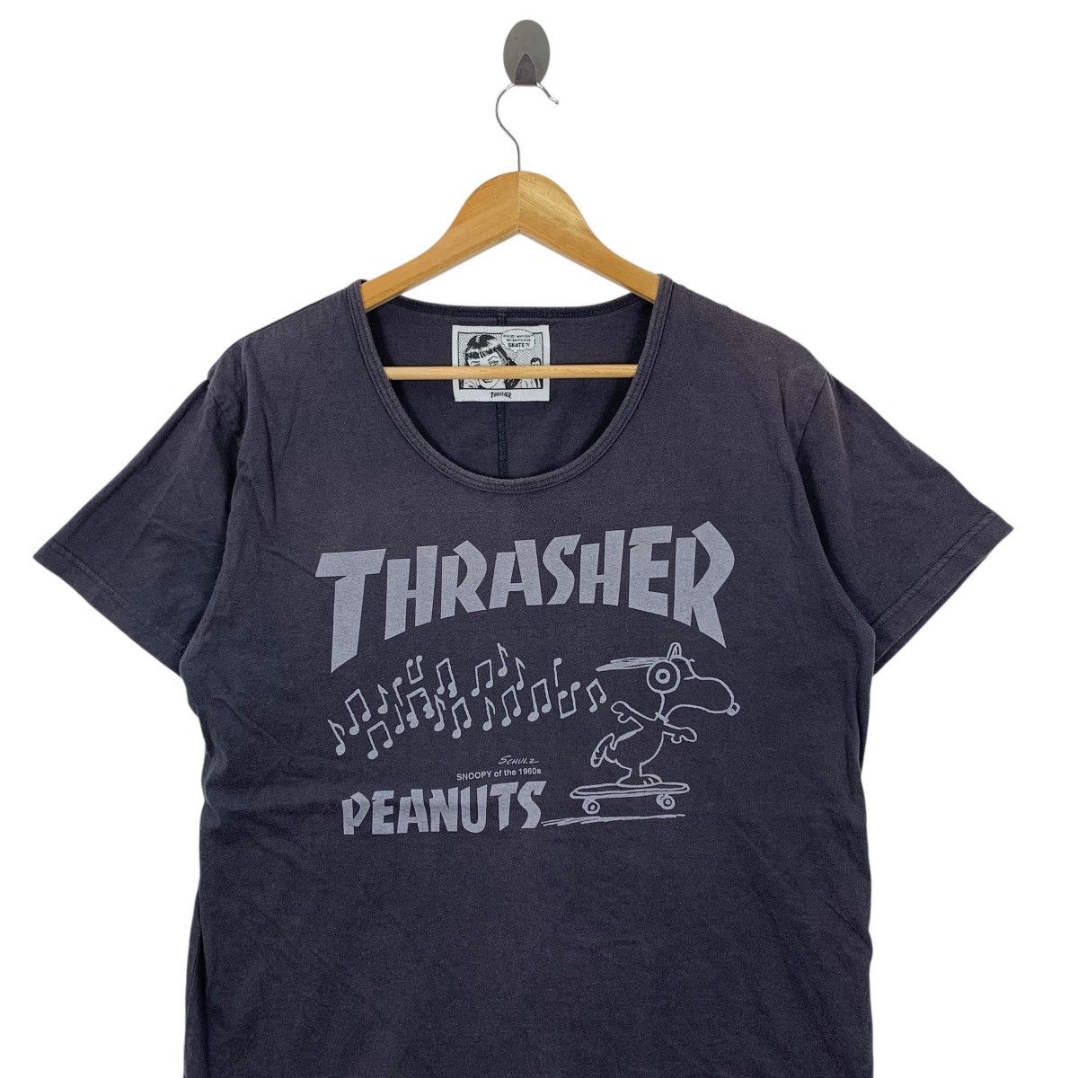Vintage Vintage THRASHER x SNOOPY PEANUTS Skateboard Shirt Size US M / EU 48-50 / 2 - 2 Thumbnail