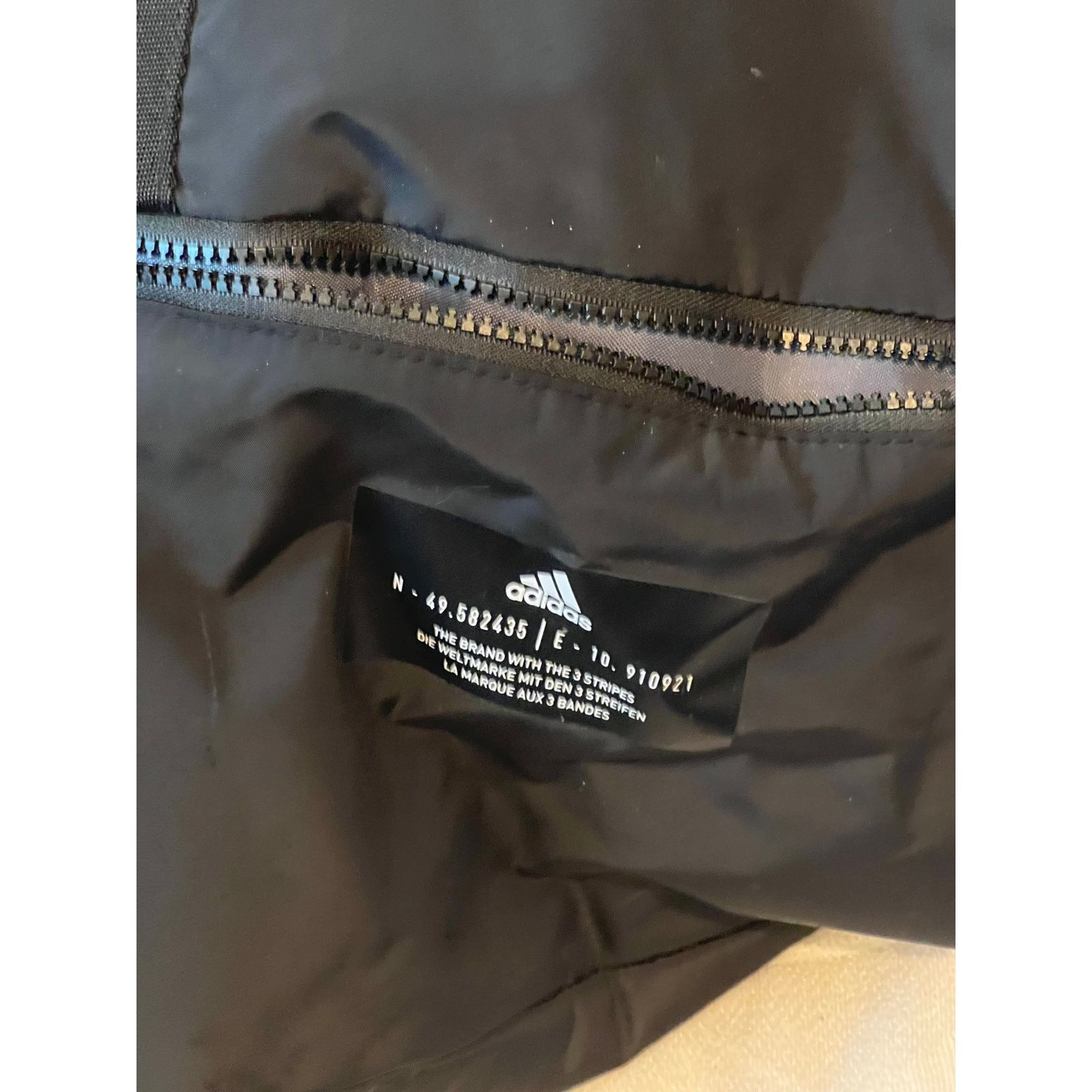Adidas Adidas SoftShell Sling Tote Bag 12x10x4 Size ONE SIZE - 3 Thumbnail