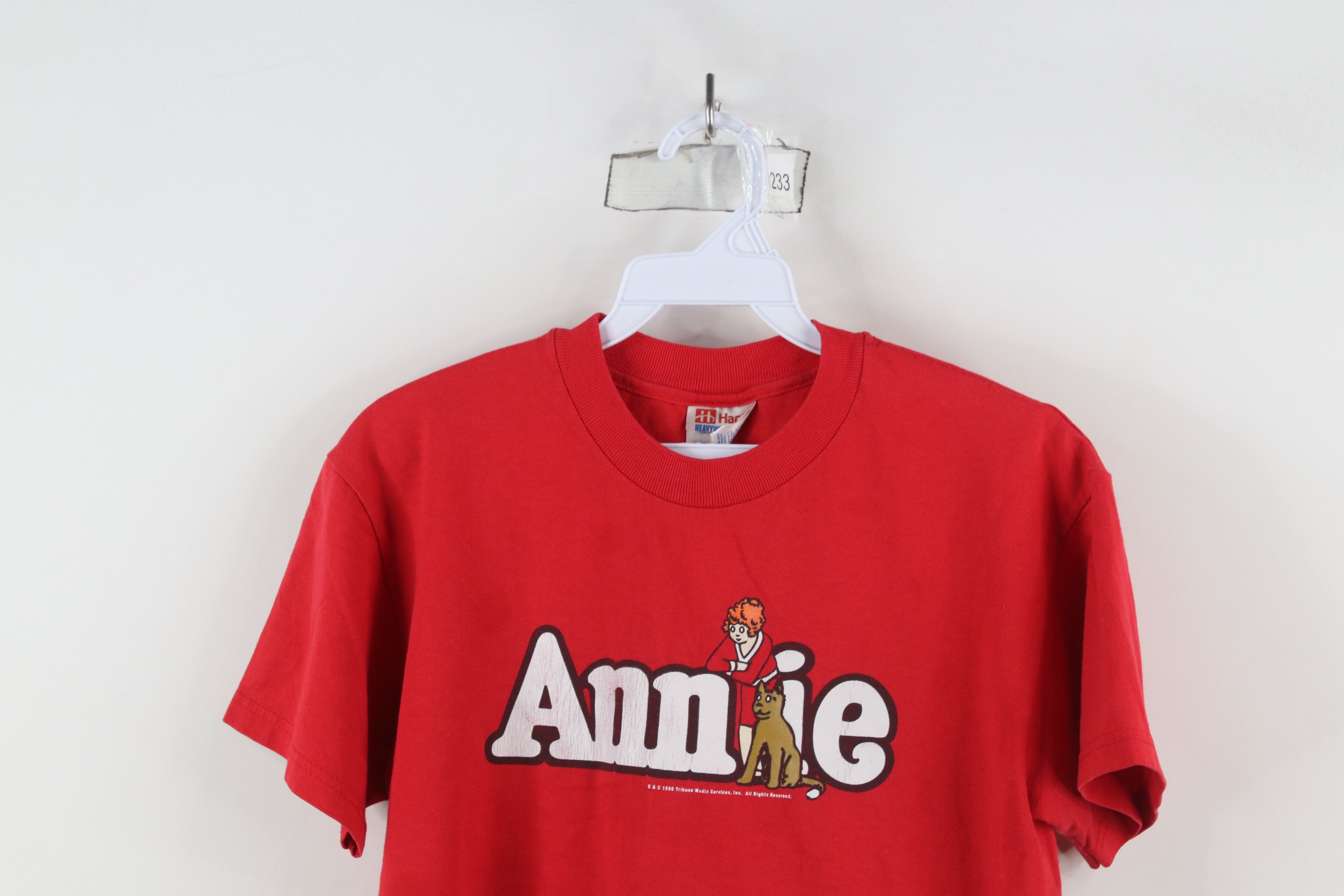 Vintage Vintage 90s Spell Out Annie Musical Play Cropped T-Shirt Red Size S / US 4 / IT 40 - 2 Thumbnail