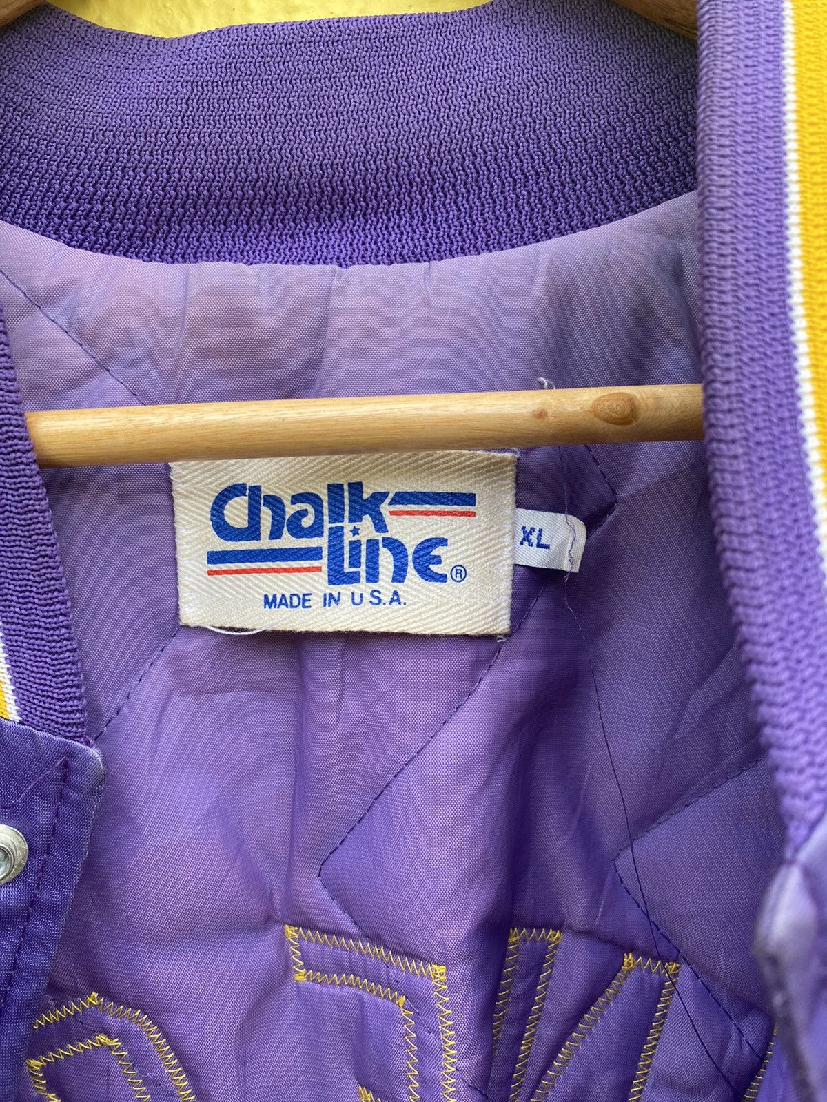 NFL Vintage minnesota viking nfl chalk line satin bomber jacket Size US XL / EU 56 / 4 - 12 Thumbnail