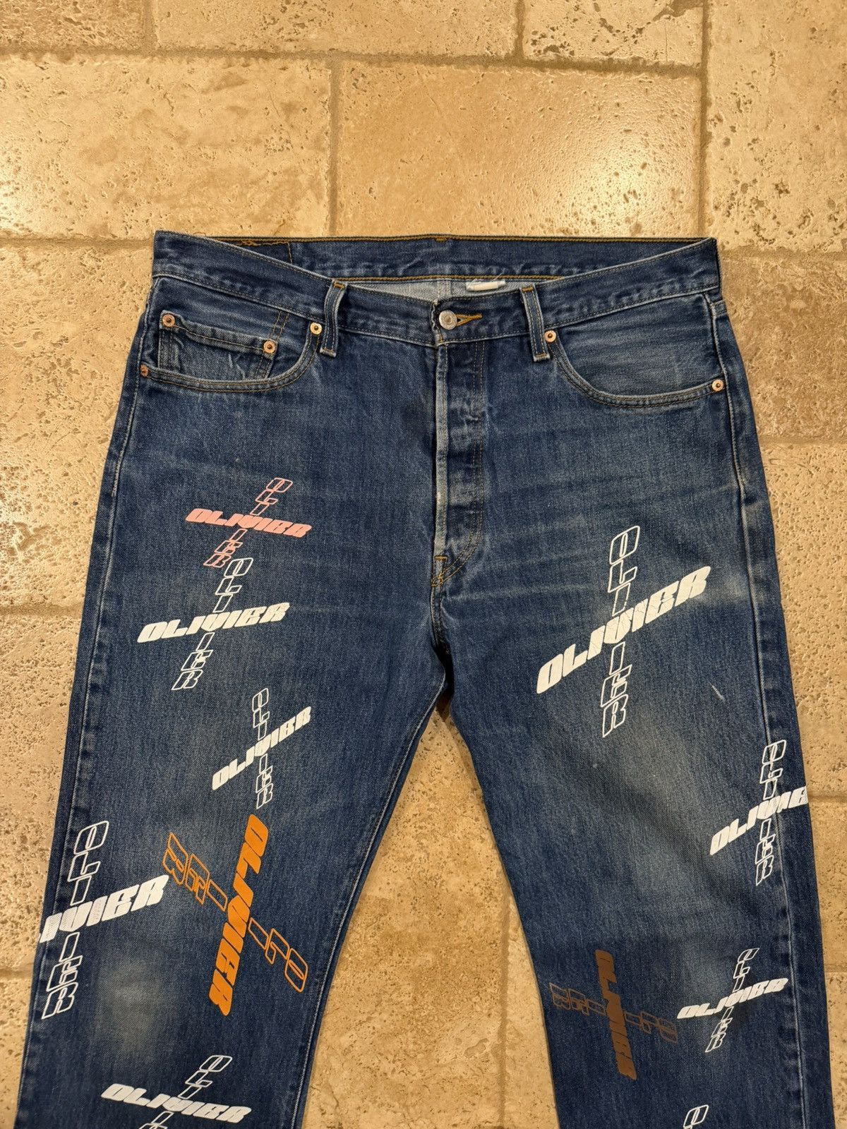 Levi's Levi’s x Oliver Rogers Blue Denim wash Mulicolor Logo Jeans Size US 36 / EU 52 - 3 Thumbnail