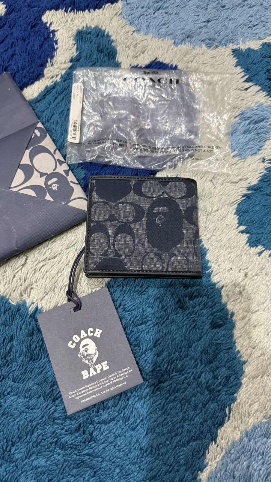 Bape × Coach Bape x Coach Wallet Deadstock Rare Size ONE SIZE - 2 Thumbnail
