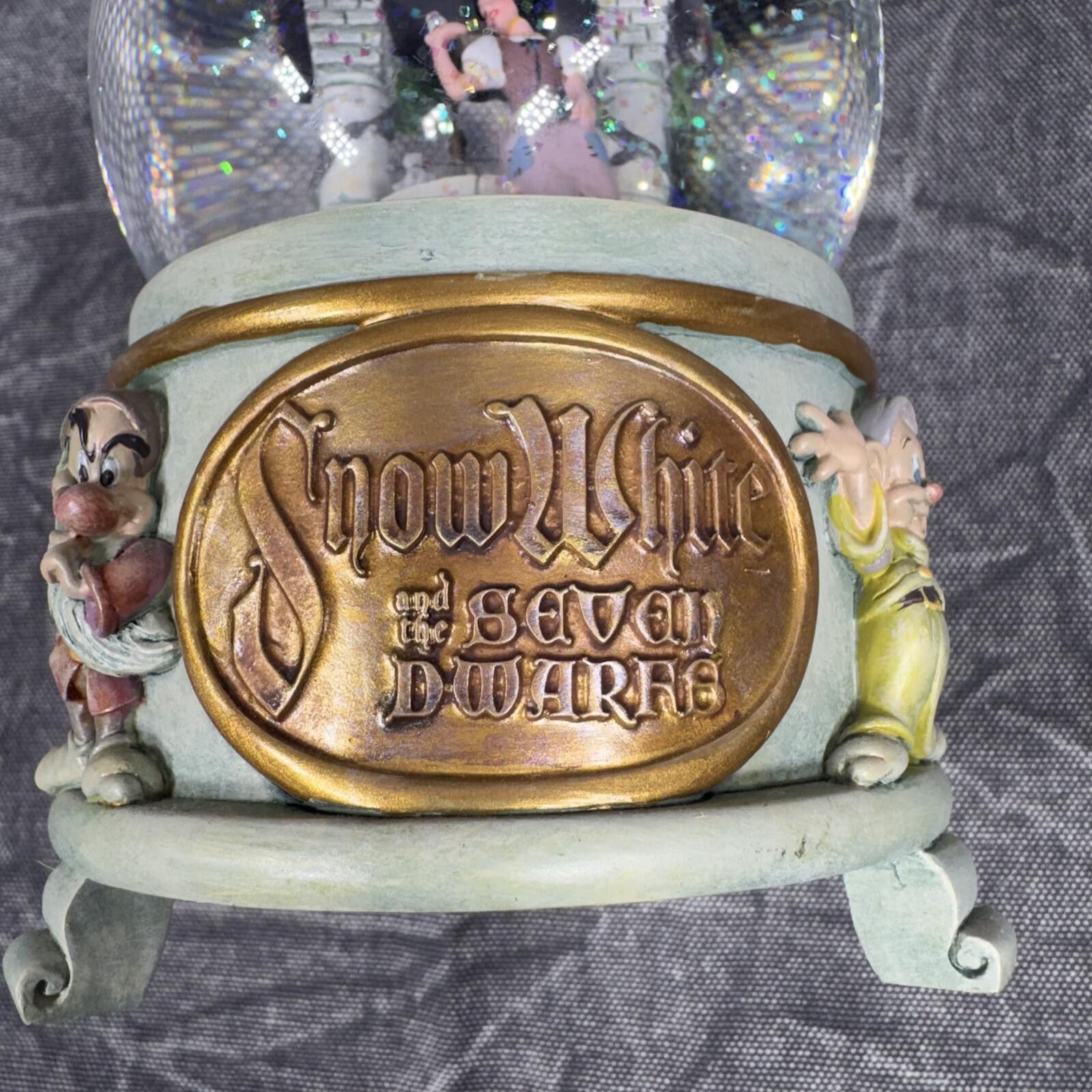 Disney Disney Snow Globe Snow White Wishing Well Size ONE SIZE - 7 Thumbnail