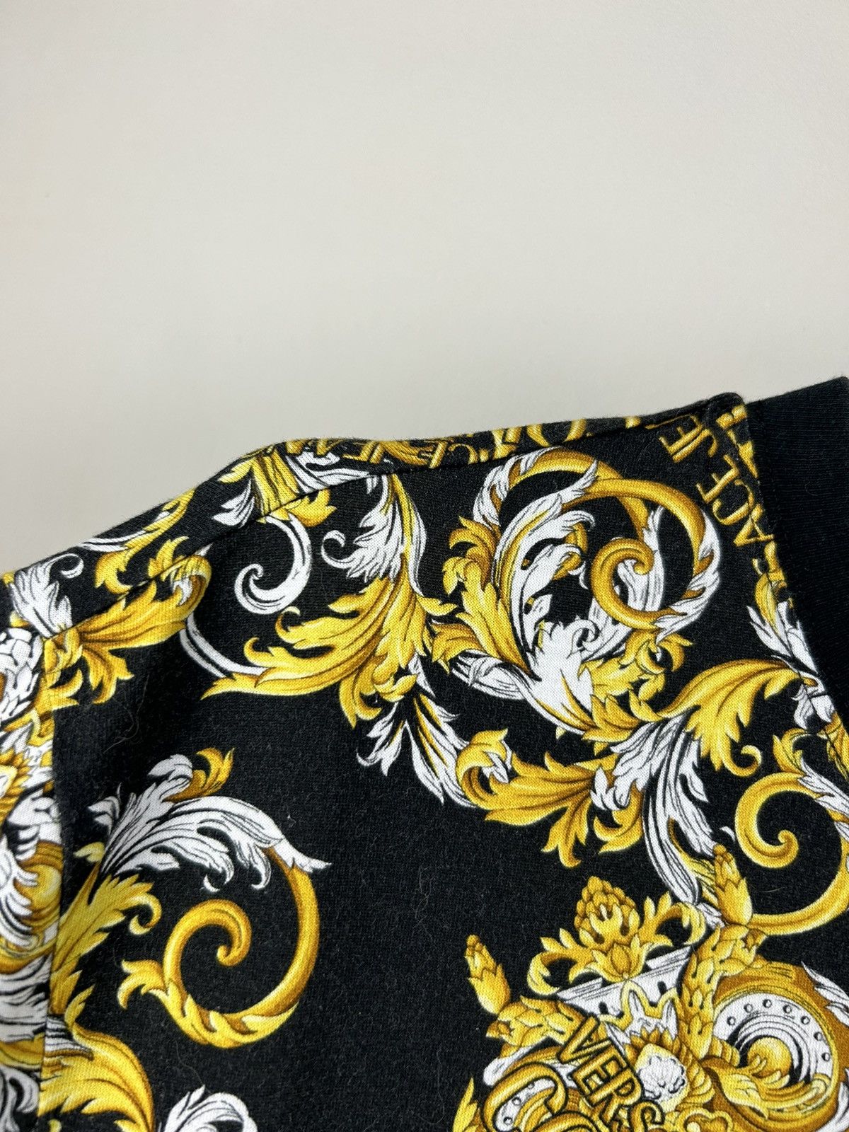 Versace Versace Jeans Couture Monogram Logo T shirt Size L / US 10 / IT 46 - 5 Thumbnail