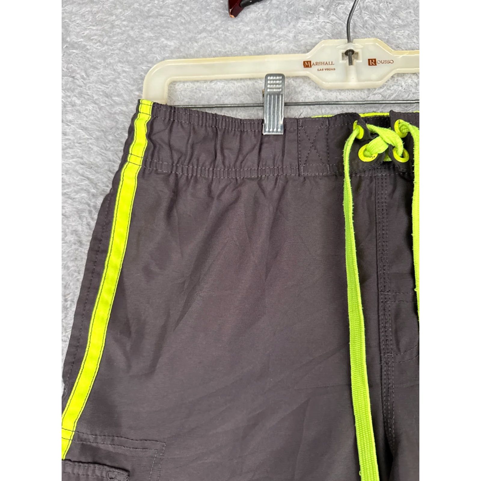 Ocean Pacific Ocean Pacific Board Shorts Men Small Gray 100% Polyester Cargo Drawstring Elastic Waist Pockets Beach Surfing 30x10 Mens Size US 29 - 4 Thumbnail