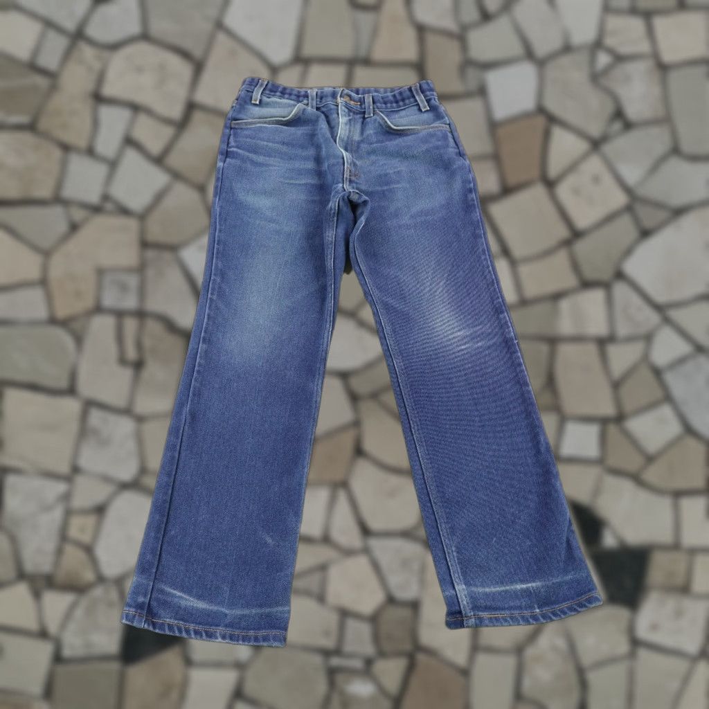 VINTAGE Levi's Jeans Mens 34x29 Blue Denim 547 Brown Tab Straight Leg Y2K faded hole Pocket Easy Care