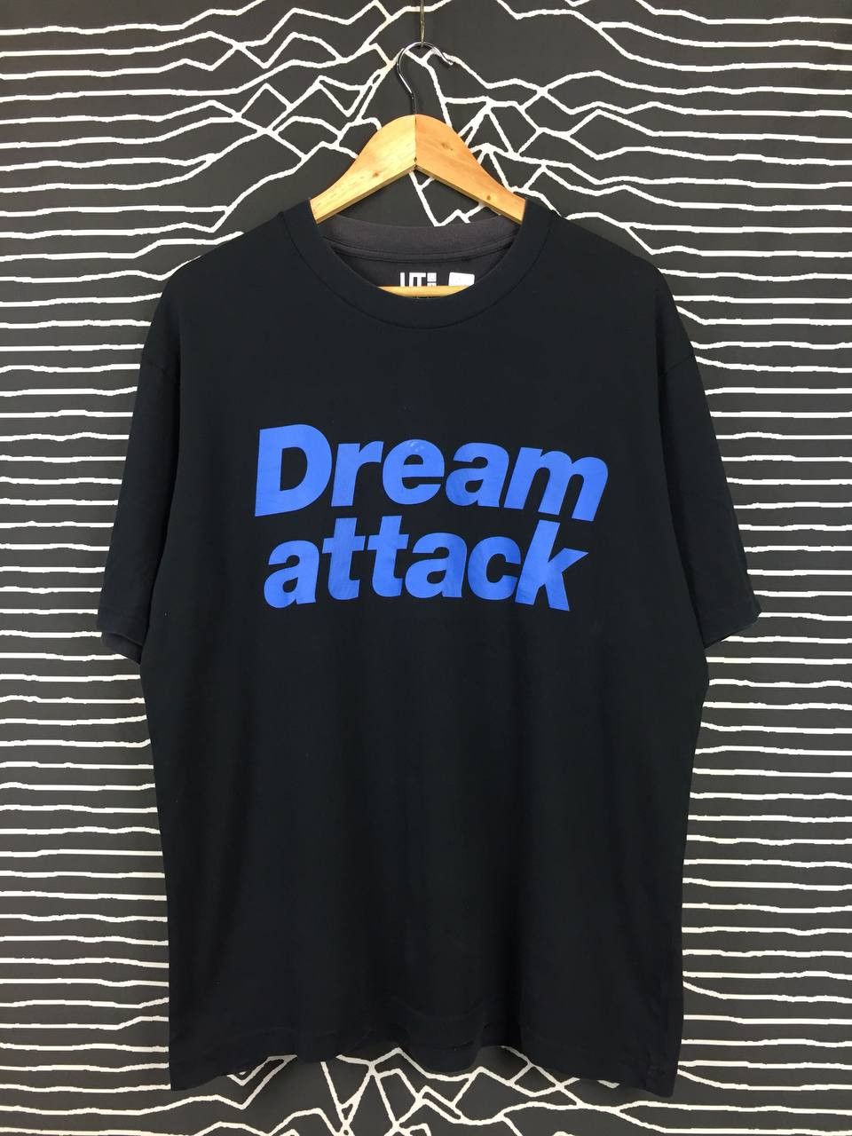 Band Tees Peter Saville And New Order Dream Attack Uniqlo Tee Size US L / EU 52-54 / 3 - 1 Thumbnail