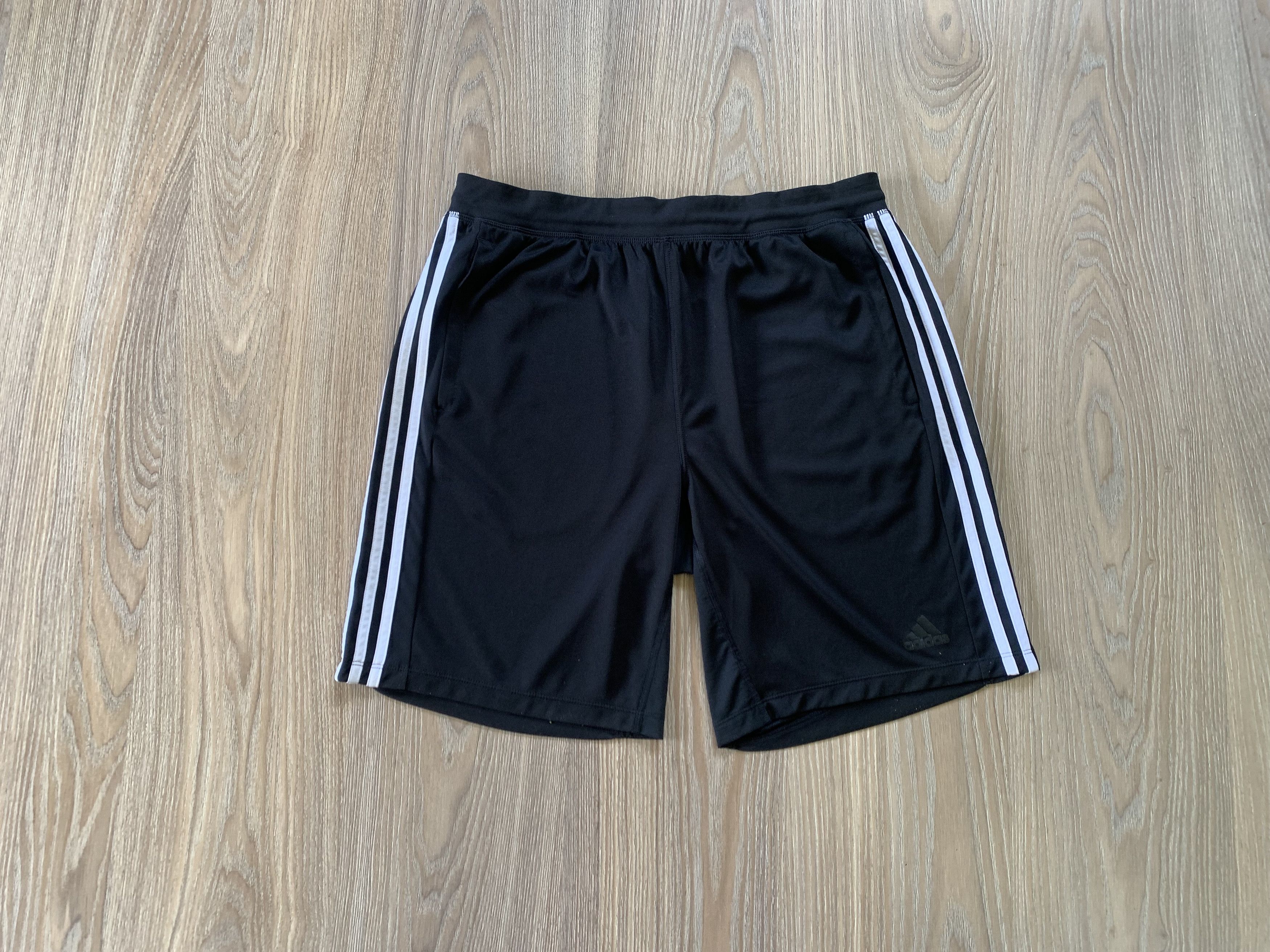 Adidas Adidas Mens Black Training Shorts Size US 34 / EU 50 - 1 Thumbnail