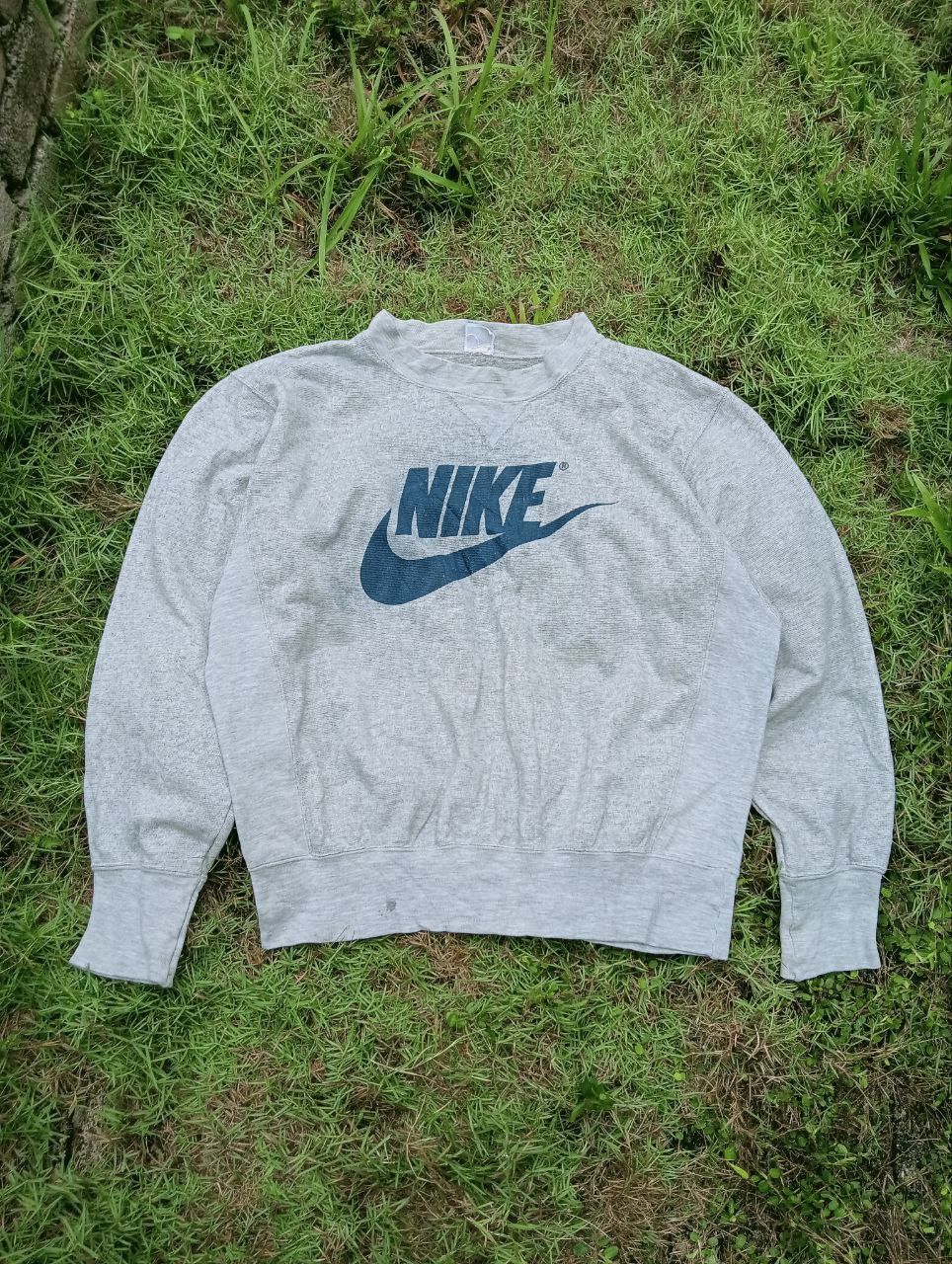 VINTAGE NIKE SWOOSH BIG LOGO CREWNECK