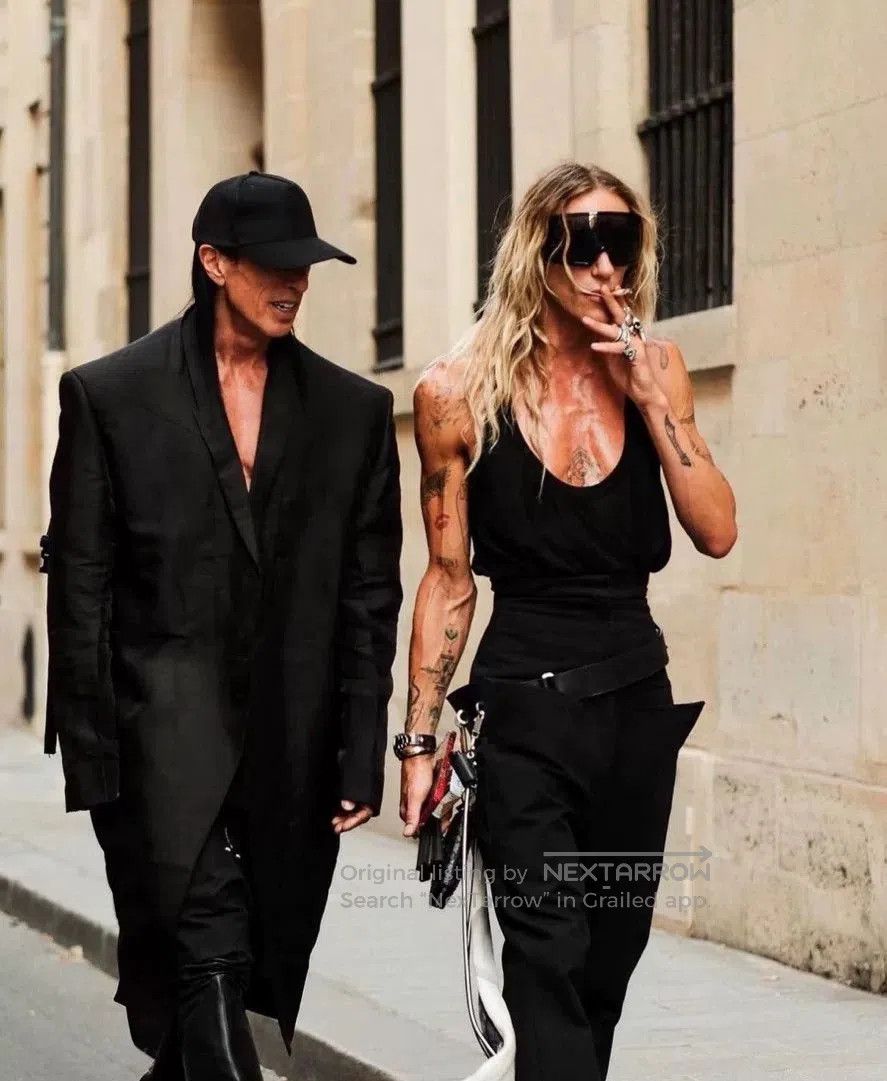 Rick Owens oversized black sunglasses by Rick Owens. Size ONE SIZE - 4 Thumbnail