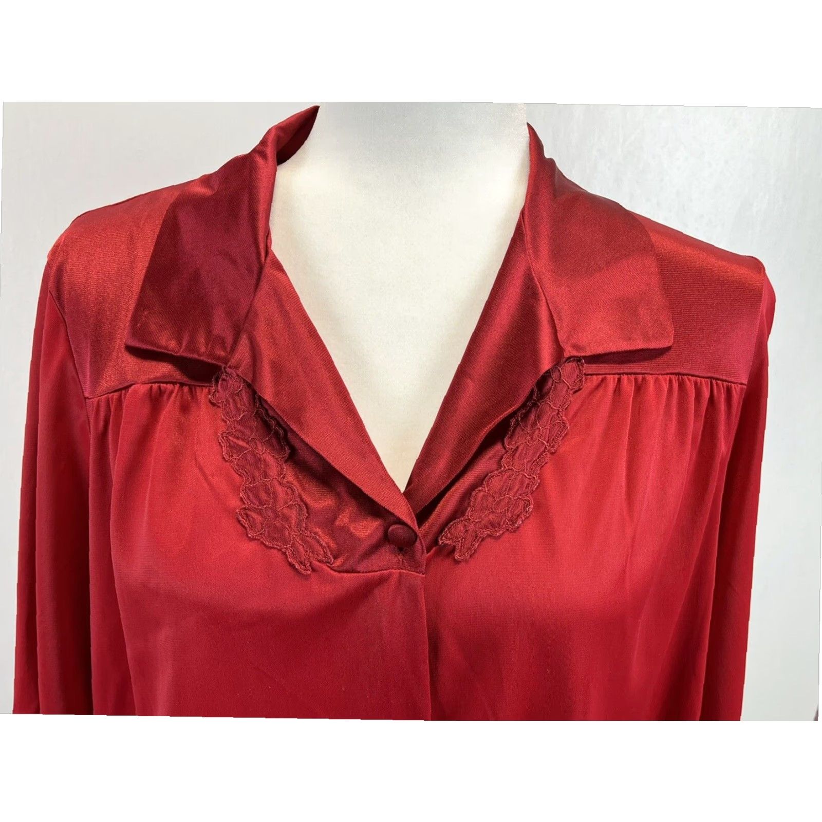 Vintage VINTAGE Vanity Fair Nylon Nightgown Robe Women's Medium Red 1970s Made in USA Size ONE SIZE - 3 Thumbnail