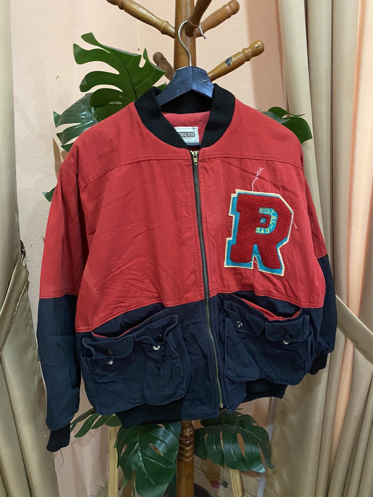 Other Vintage Royal Eye Varsity Bomber Jacket Red Black Patchwork Size US M / EU 48-50 / 2 - 5 Thumbnail