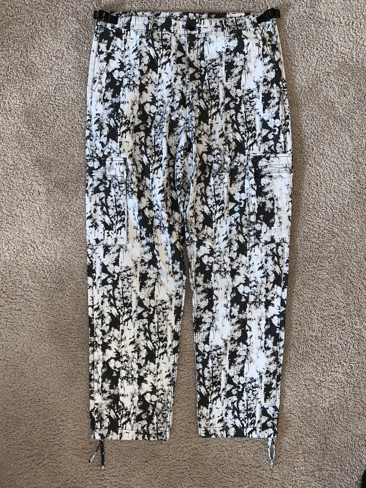 PLEASURES MoMA Snow Camo Embroidered Logo Cinch Cargo Pants