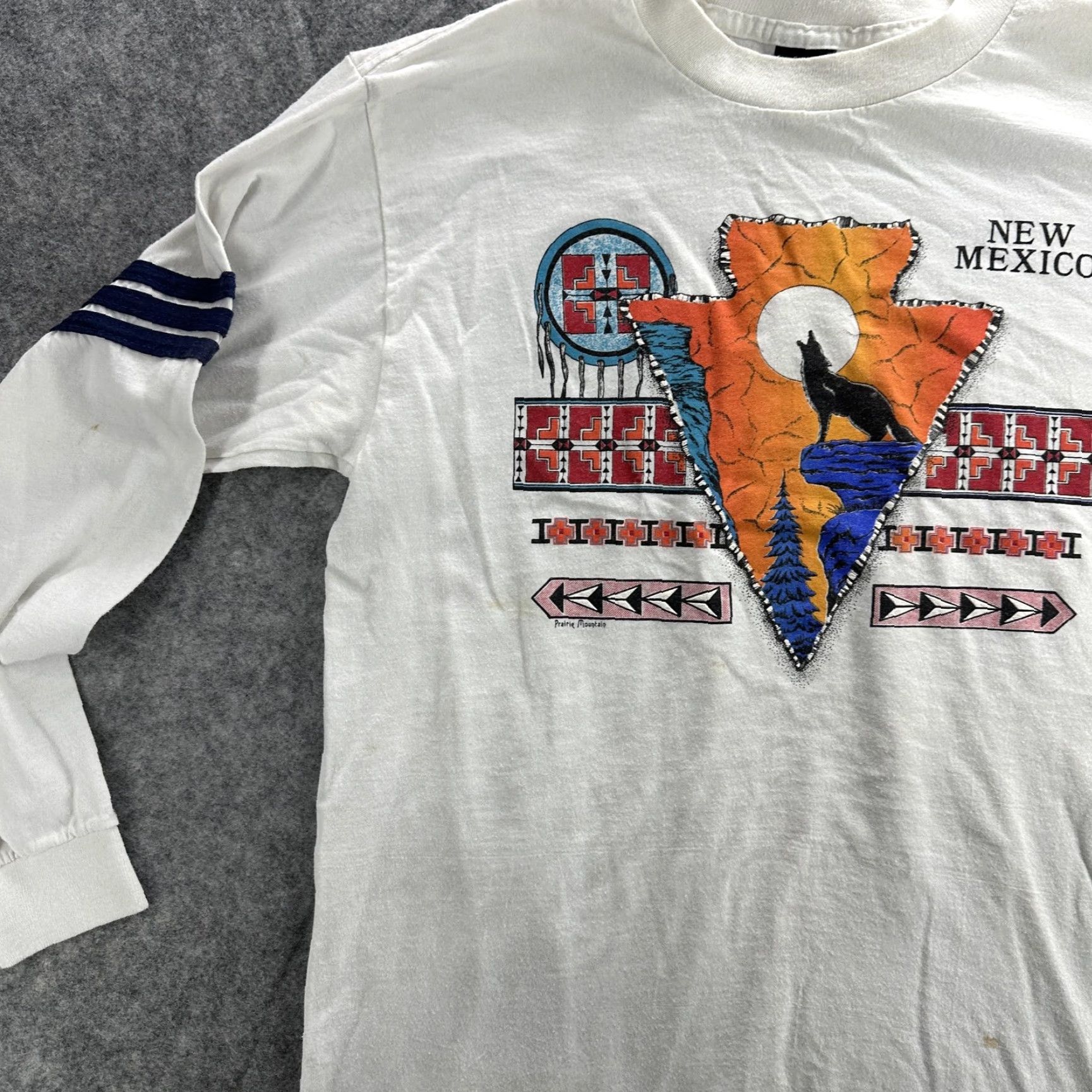 Vintage VINTAGE Prairie Mountain Shirt Mens Large White New Mexico Wolf Southwestern 90s Graphic Print Crew Neck Long Sleeve T-Shirt White Wolf 1990s Mens Size US L / EU 52-54 / 3 - 3 Thumbnail