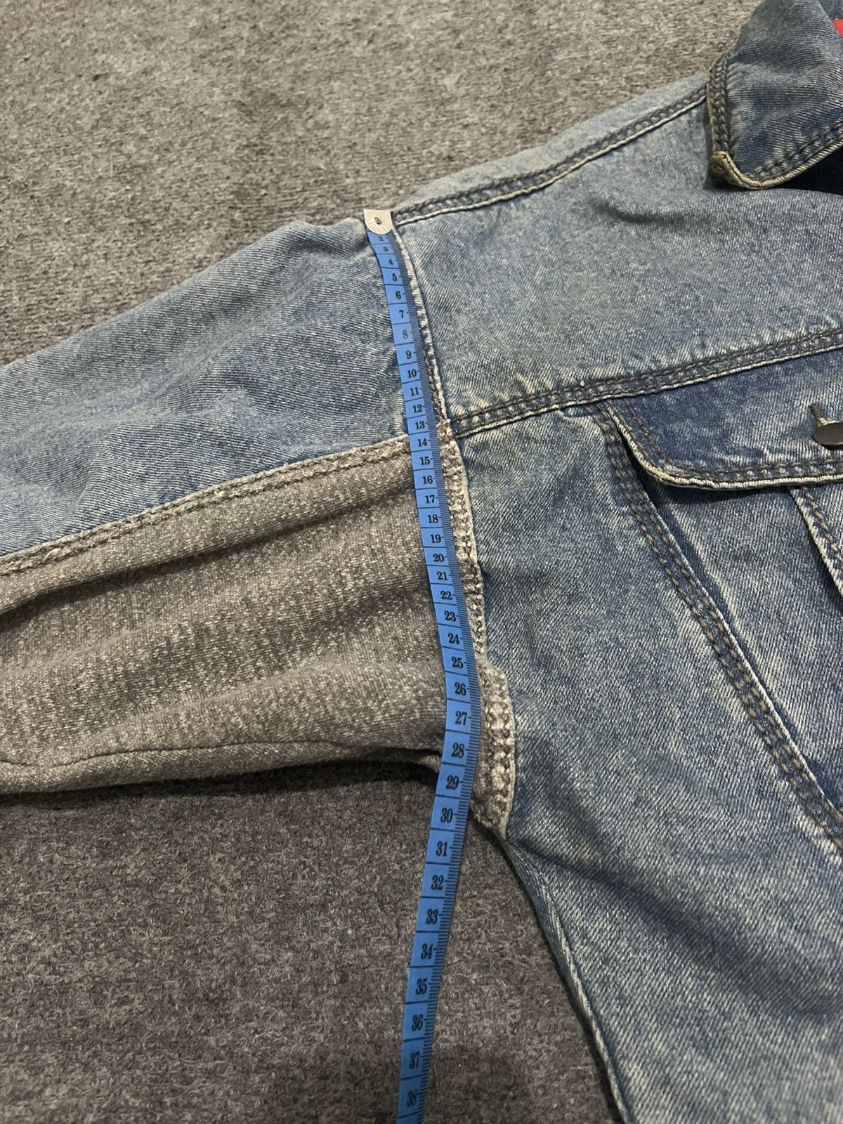 5351 POUR LES HOMMES Two-Tone Indigo Denim Jacket Gray Sleeve Panels & Red Lining Size US L / EU 52-54 / 3 - 20 Thumbnail