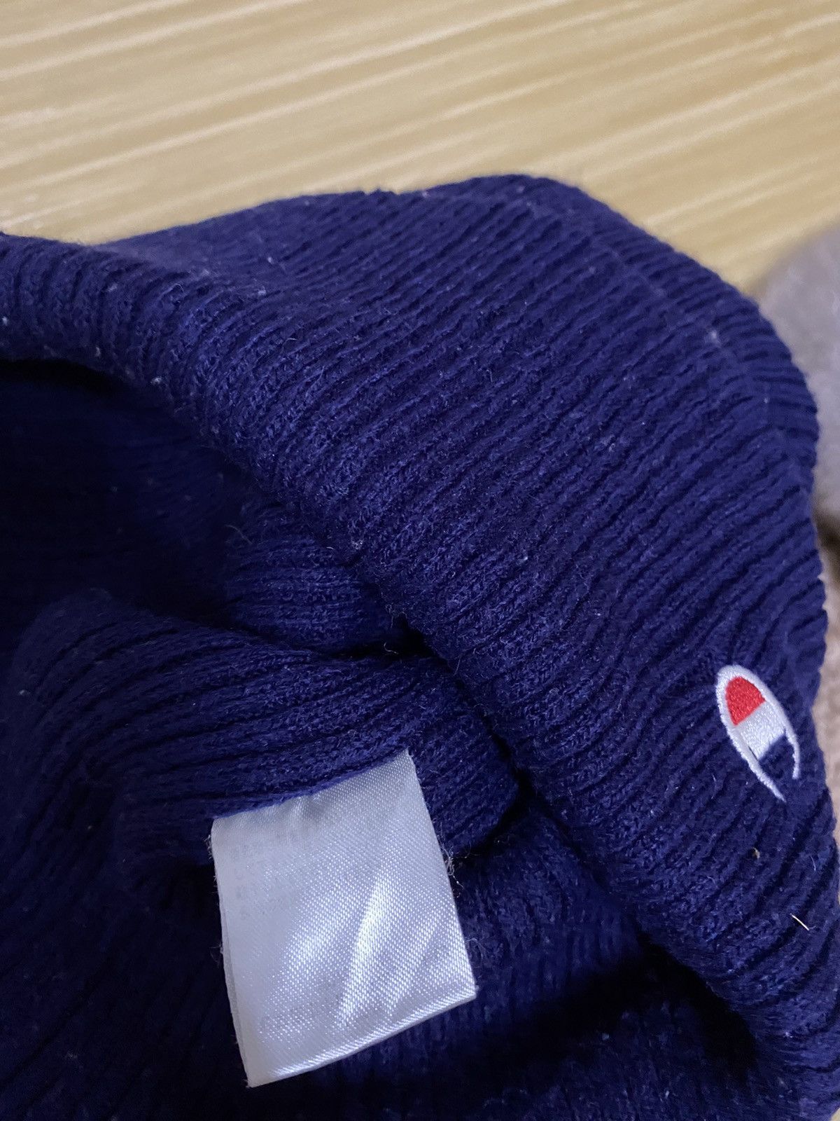 Champion × Vintage Champion Small Logo Beanie Hat Size ONE SIZE - 5 Thumbnail