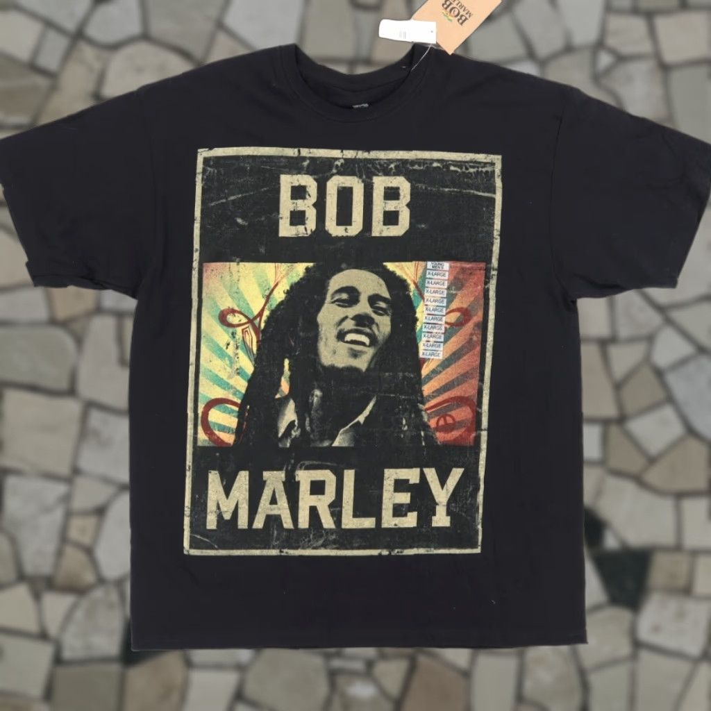 Vintage Bob Marley Shirt T-Shirt Men XL Black 2012 Solid Crew Neck Short Sleeve Cotton Regular Fit Stadium 12 2012 Shirt Mens Black XL Bob Marley Size US XL / EU 56 / 4 - 1 Thumbnail