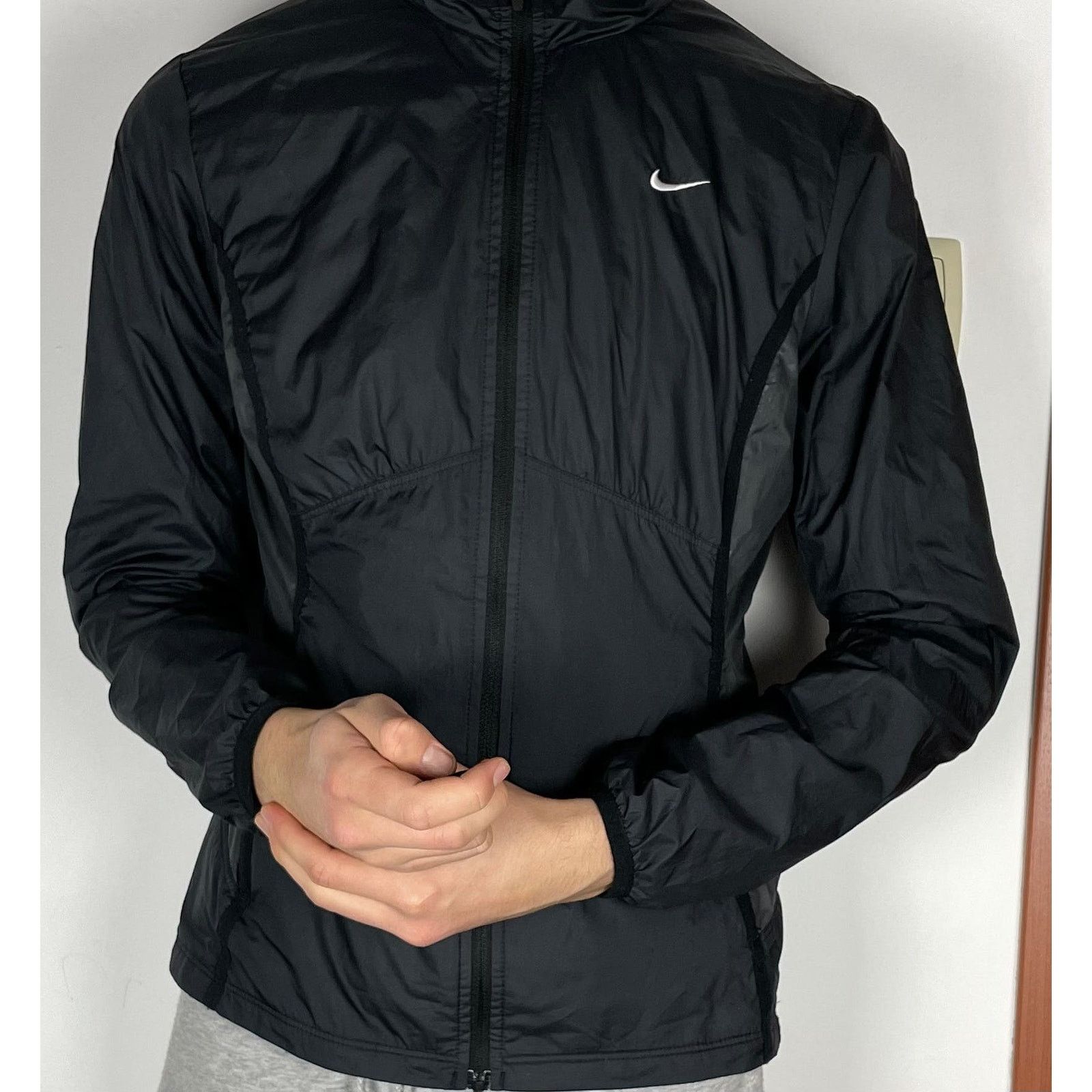 Nike × Vintage Nike Women's Black Long Sleeve Full Zip Windbreaker Jacket S Size S / US 4 / IT 40 - 2 Thumbnail