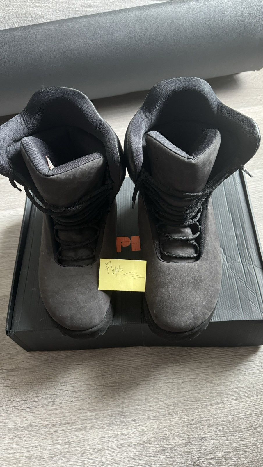 PDF PDF Channel Footwear Neve Venus // Black Size 44 (11 US) Size US 11 / EU 44 - 3 Thumbnail