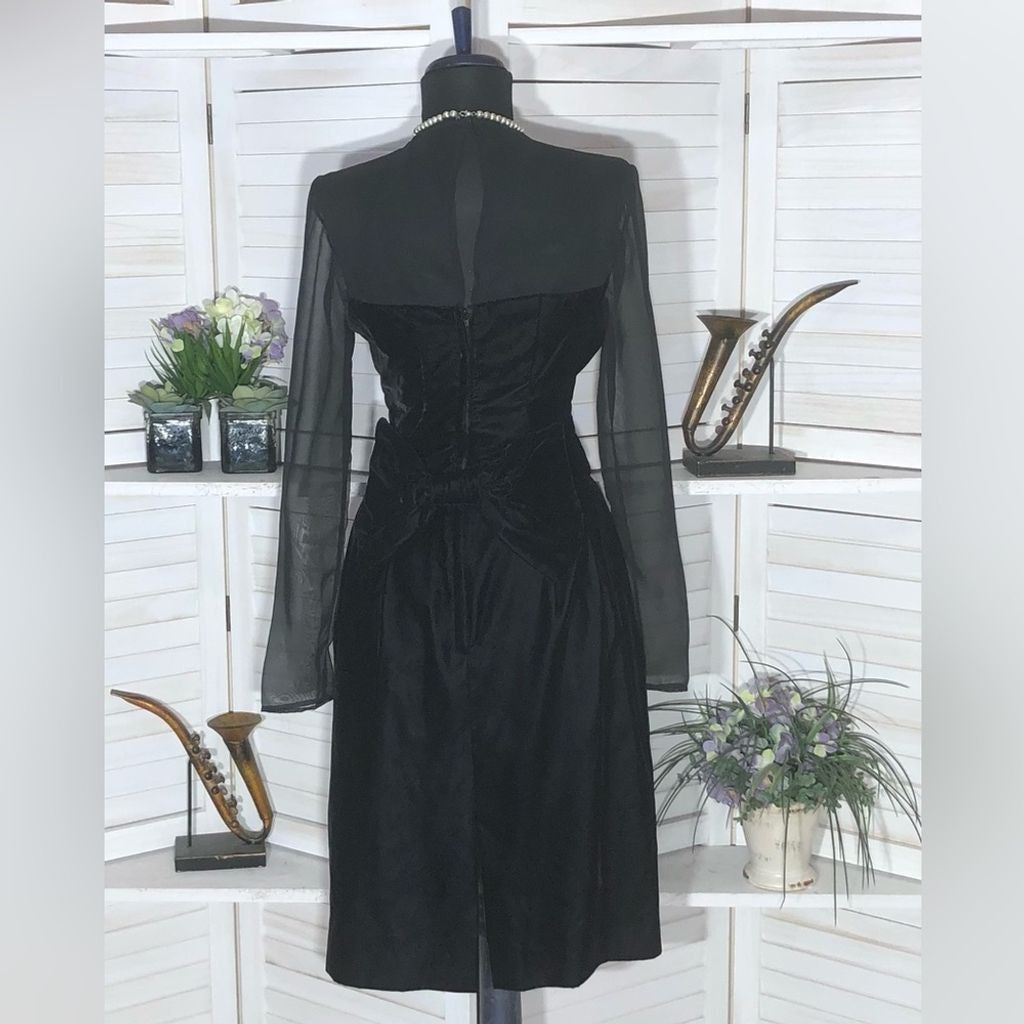 Vintage 90s black velvet sheer sleeves cocktail dress nude style XS Size XS / US 0-2 / IT 36-38 - 2 Thumbnail