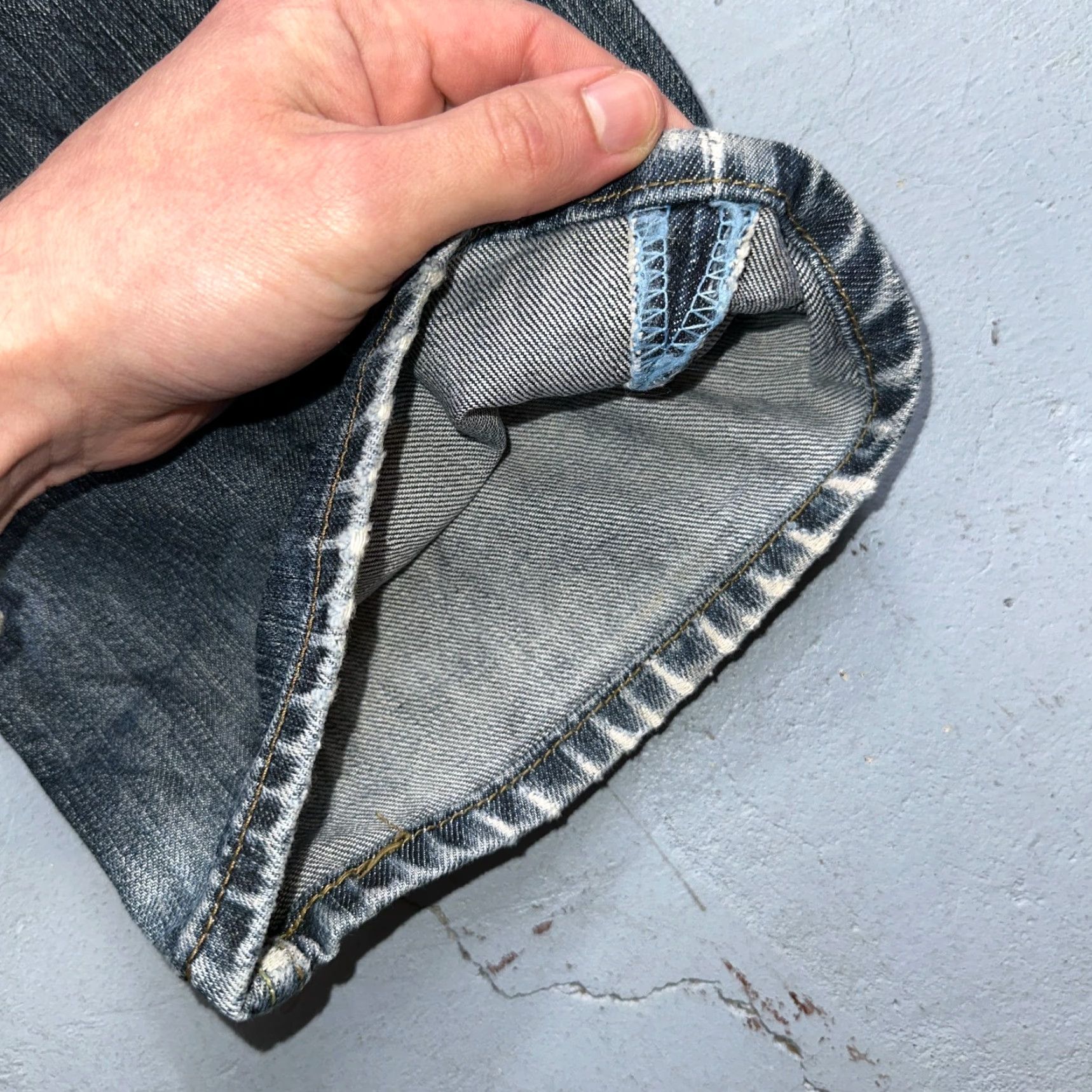 Levi's VINTAGE Levi's 501 Jeans Men Straight 33x30 Blue Med Wash 90s 501 Series Denim Cotton Size US 33 - 4 Thumbnail