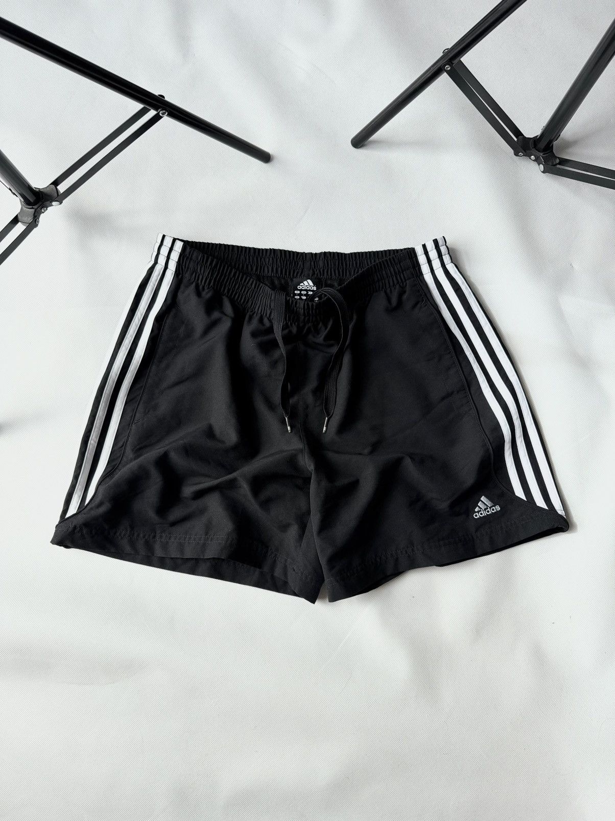 Vintage Vintage Y2K Adidas Pinterest Shorts Streetwear 90s Size US 32 / EU 48 - 4 Thumbnail