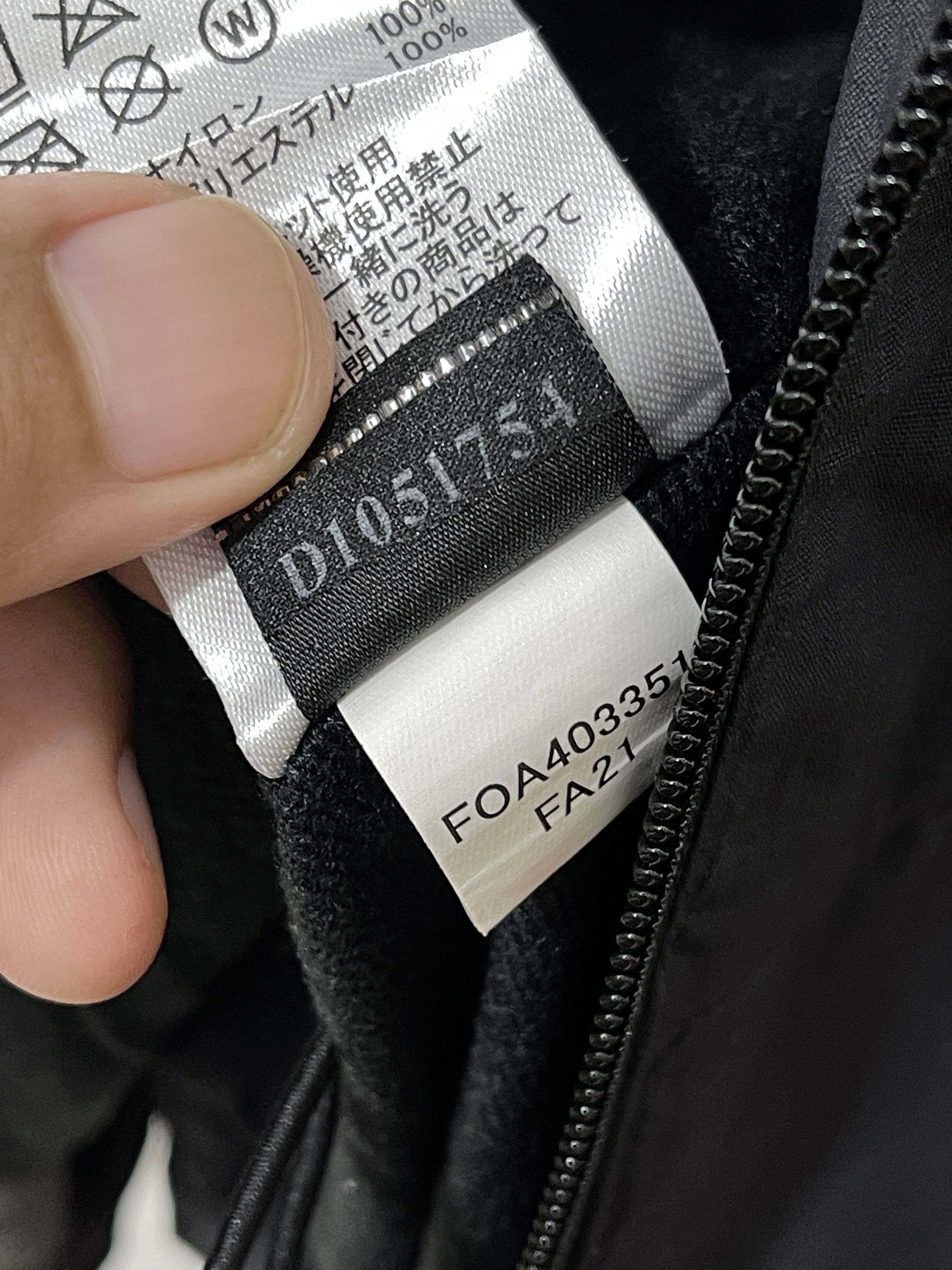 Oakley 2000s Oakley Outdoor Technical Reflective Jacket Size US L / EU 52-54 / 3 - 13 Thumbnail