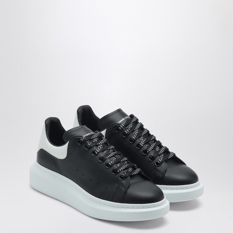 Alexander McQueen Alexander Mcqueen Oversized Black/White Sneakers Size US 10 / EU 43 - 1 Thumbnail