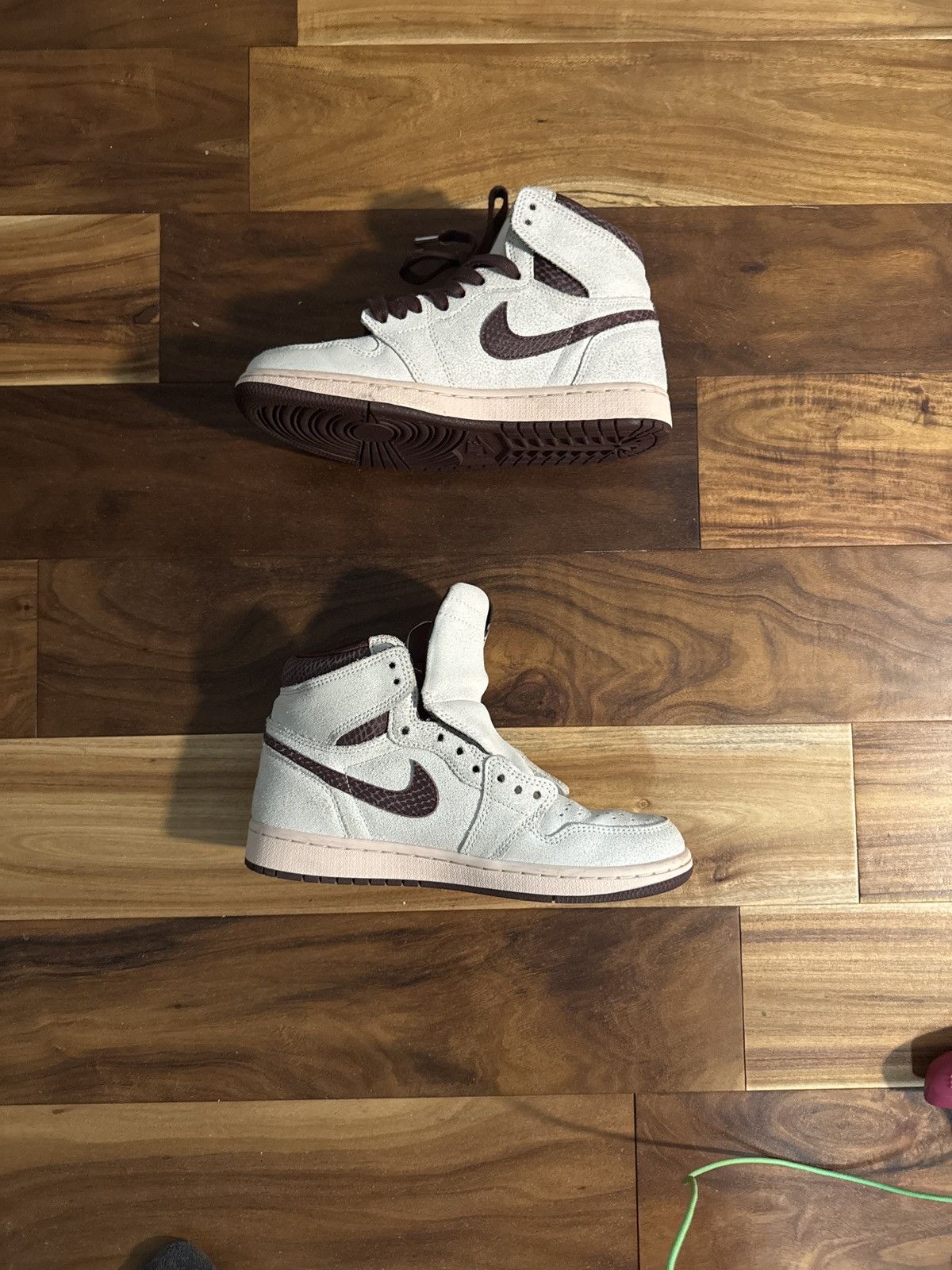 A Ma Maniere × Jordan Brand × Nike Air Jordan 1 Retro High OG SP A Ma Maniére Size US 7 / EU 40 - 3 Thumbnail